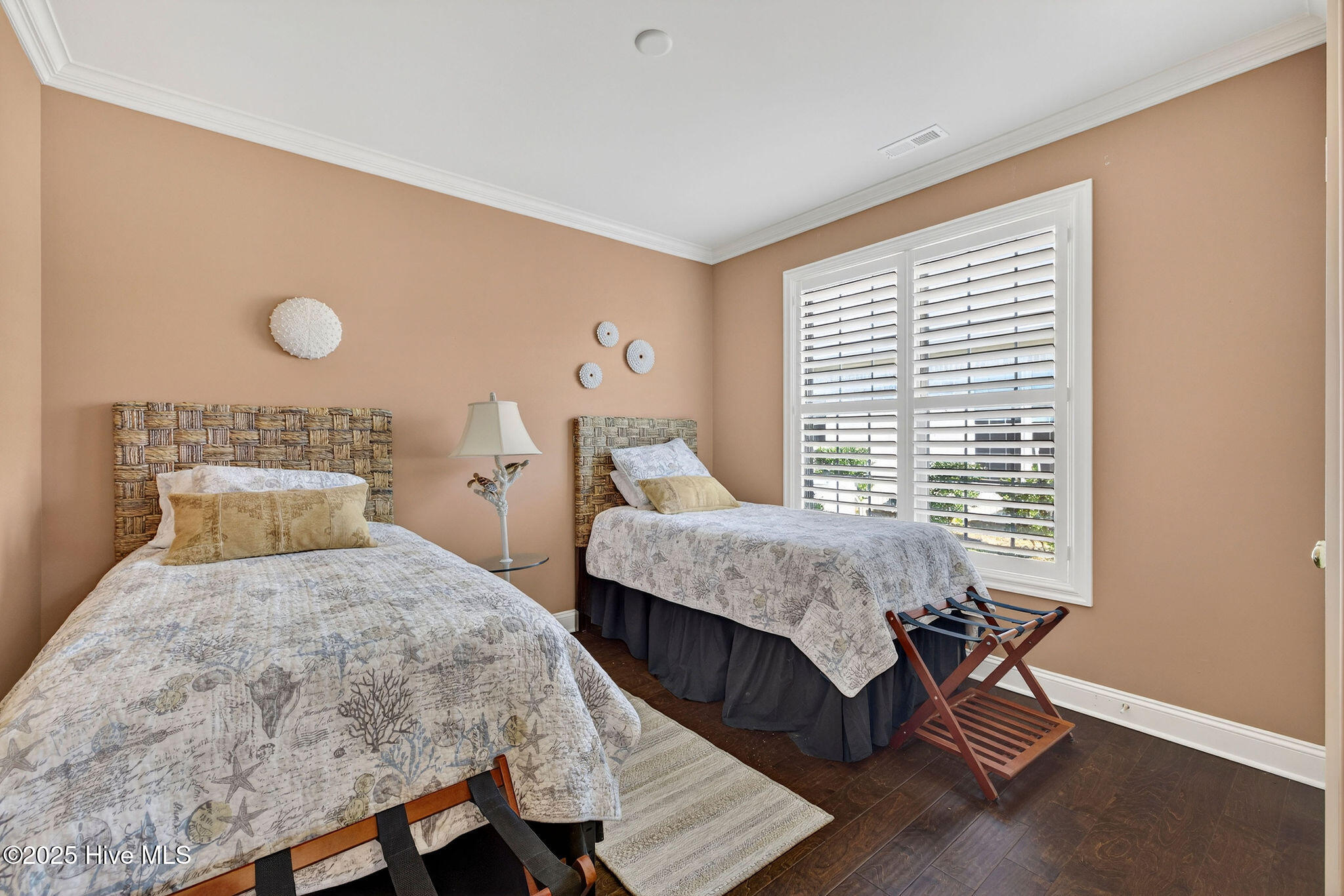 100543133 | Photo 34