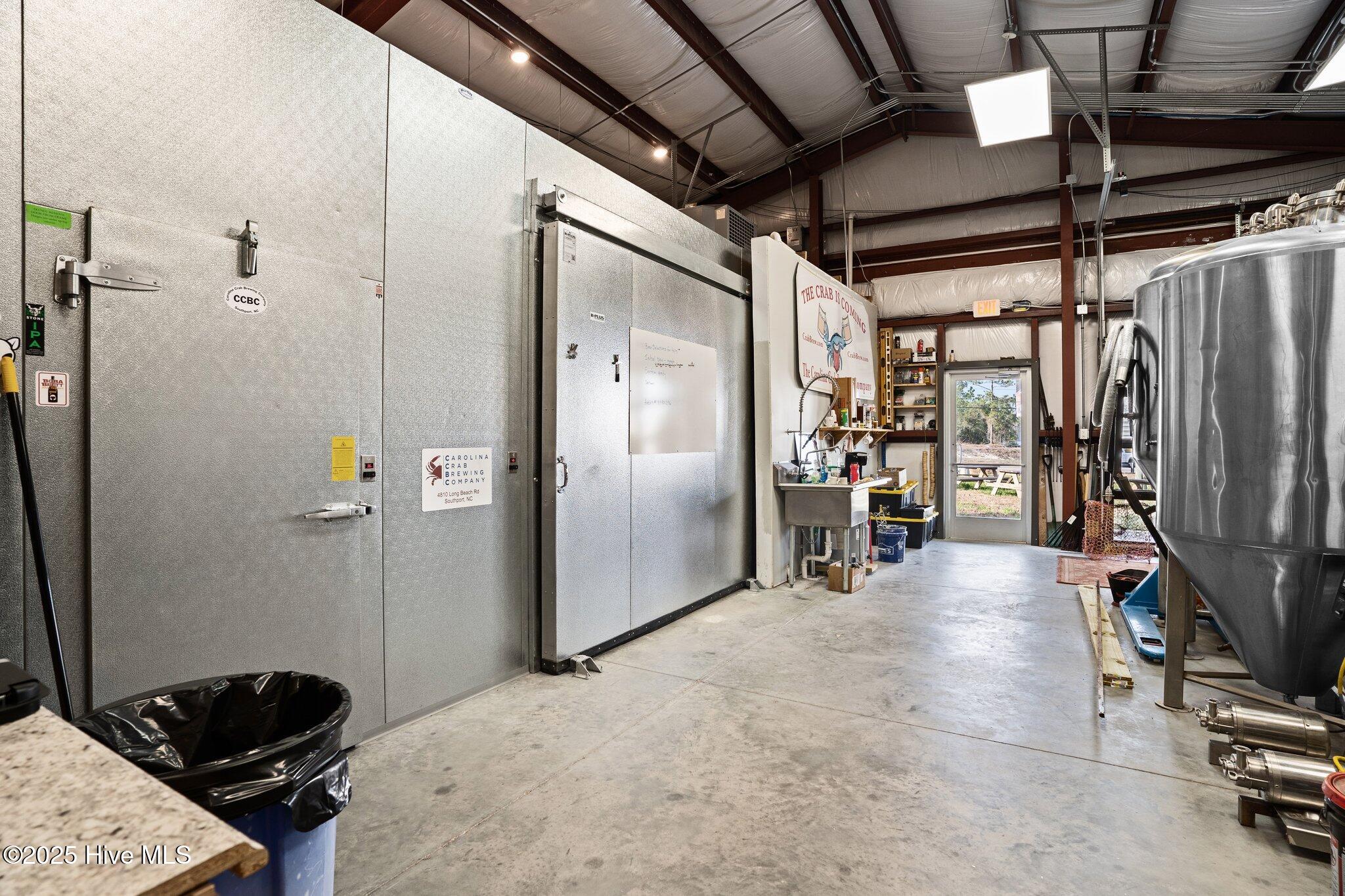 100545245 | Photo 29