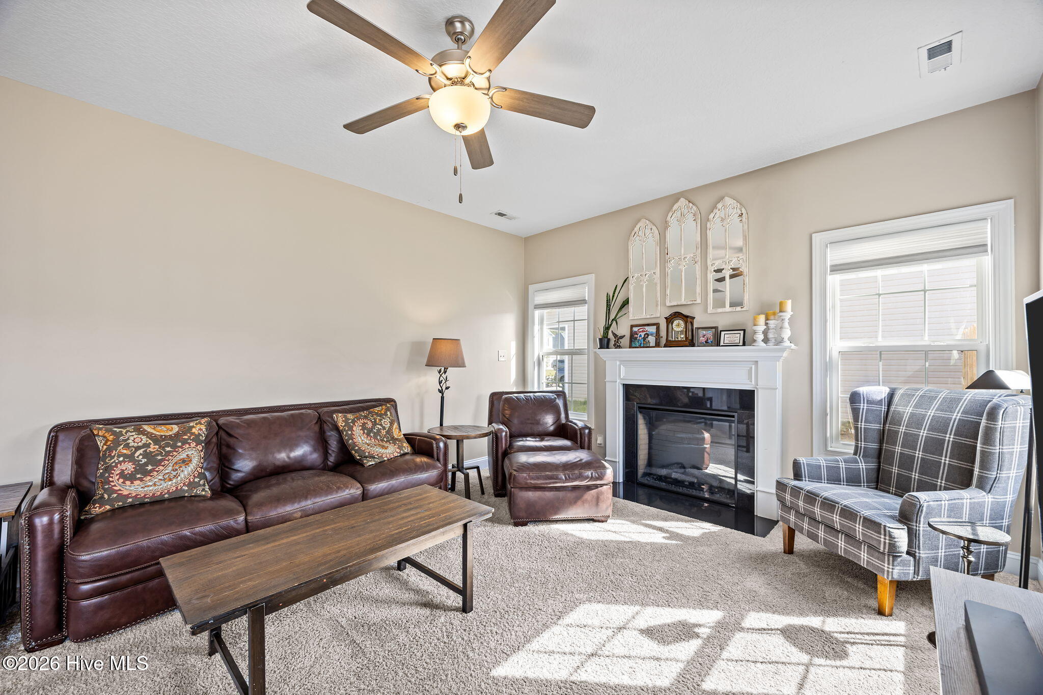 100566991 | Photo 21