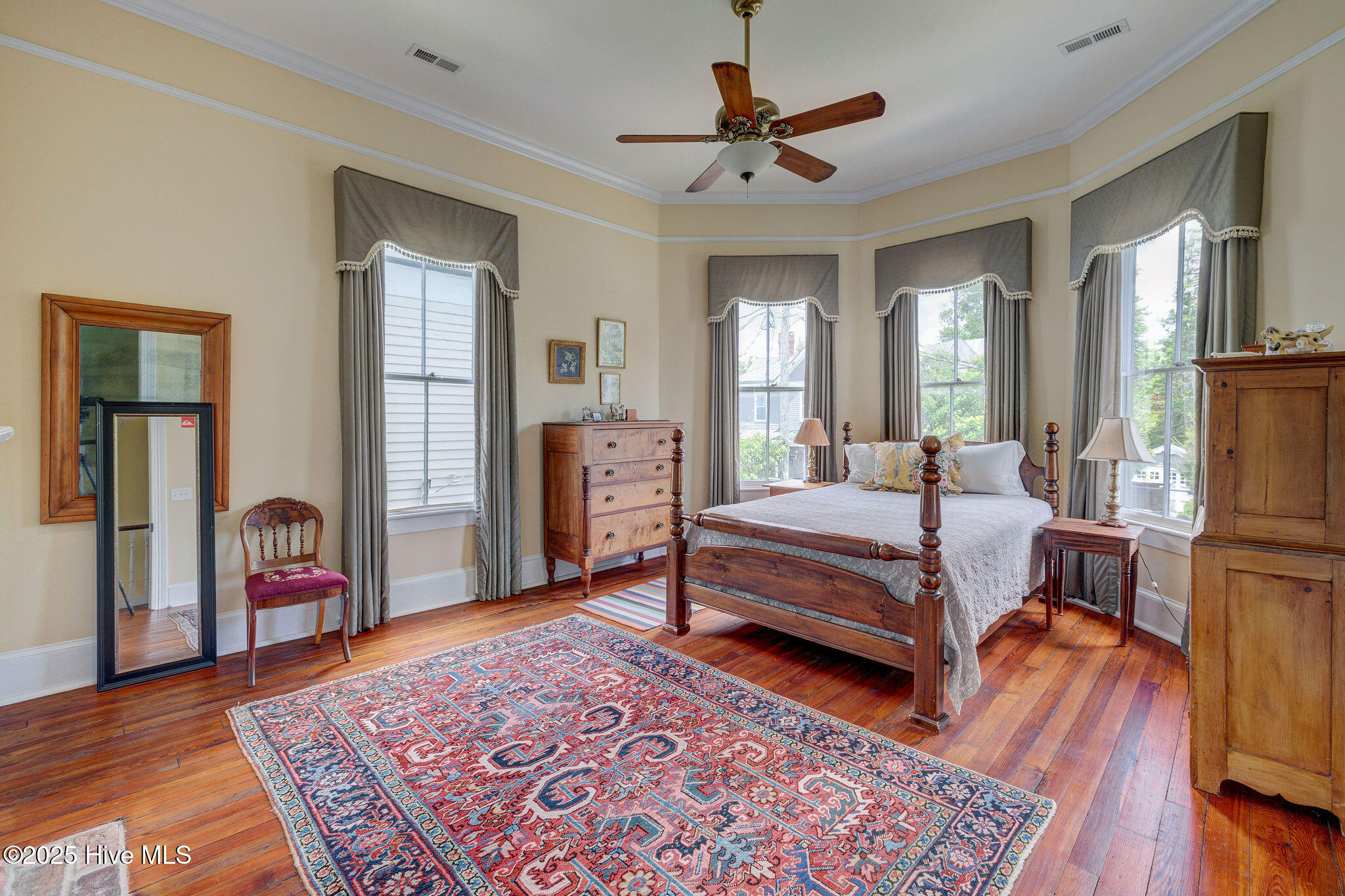 100515844 | Photo 22