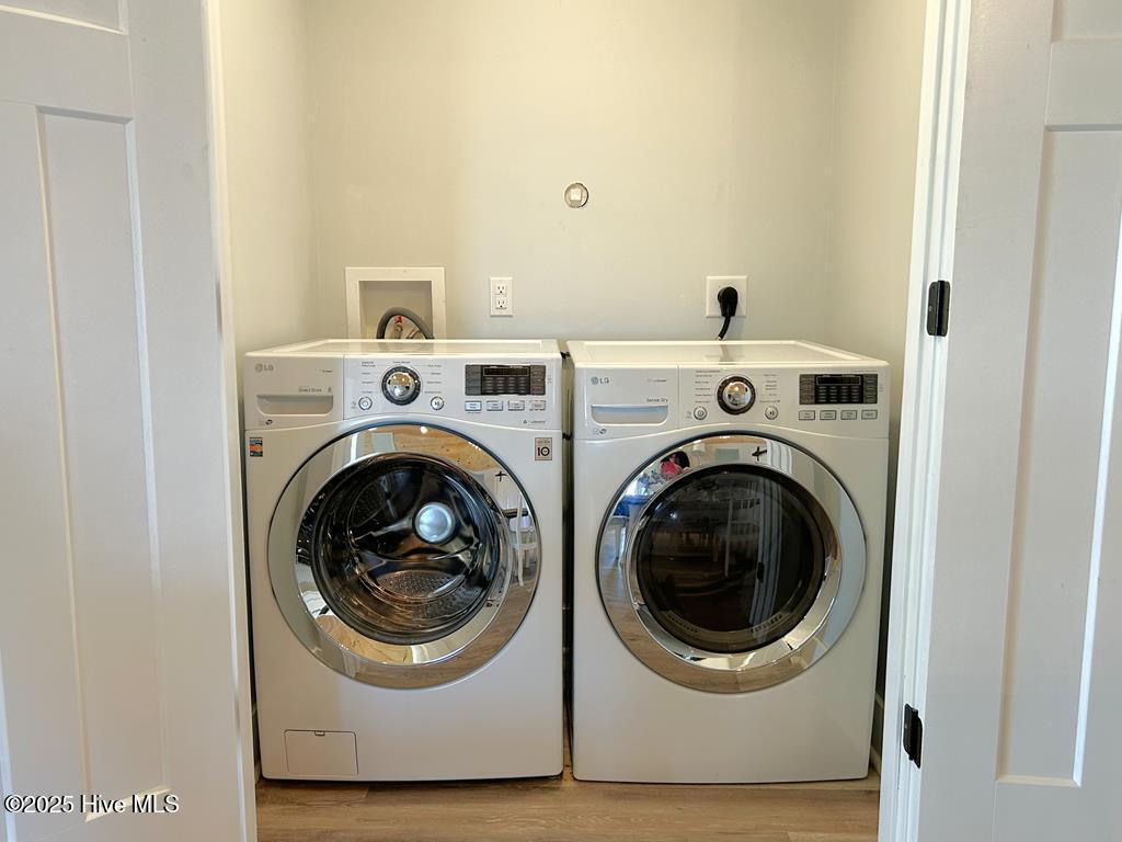 100533817 | Photo 12