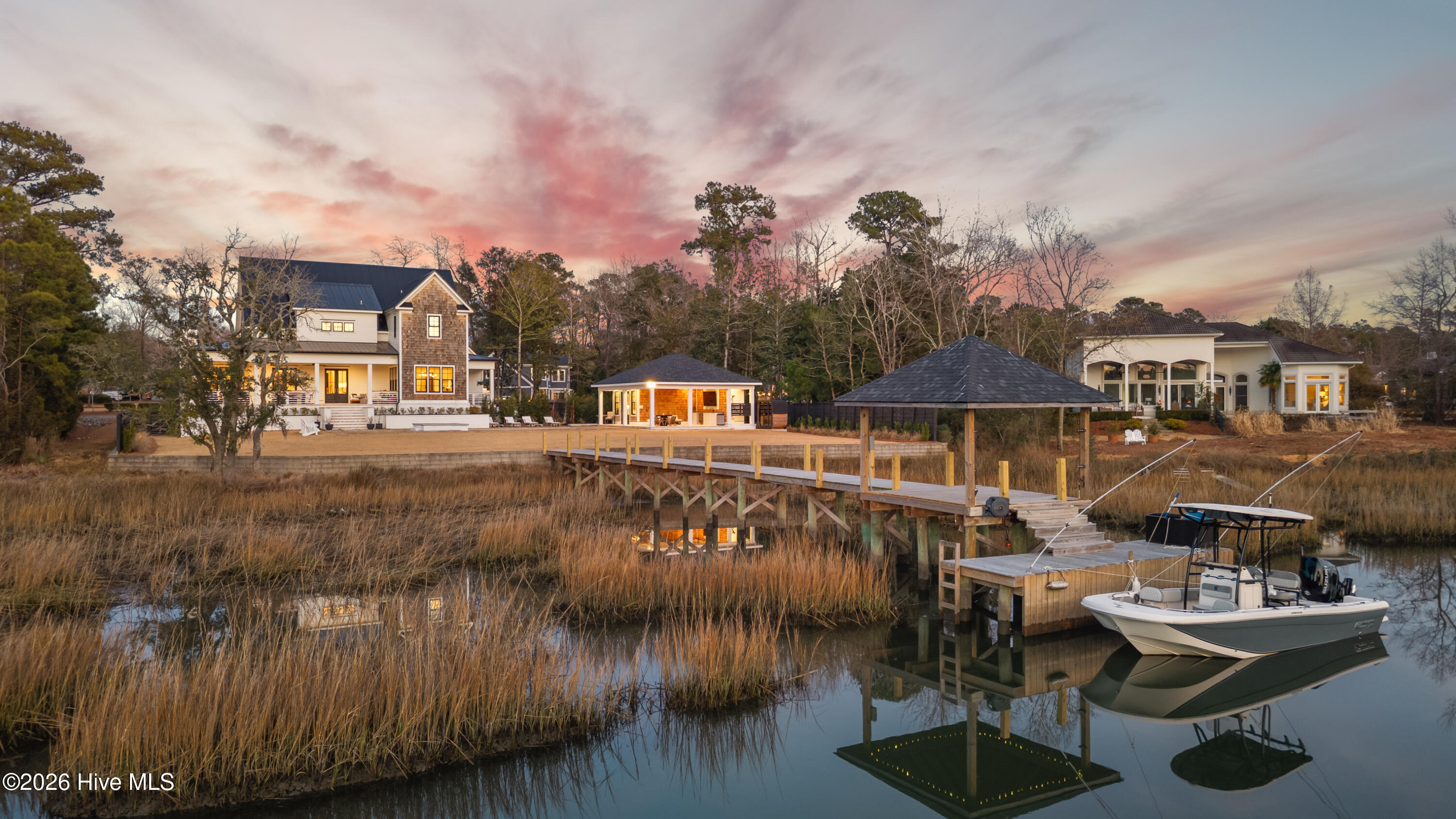 100554567 | Photo 89