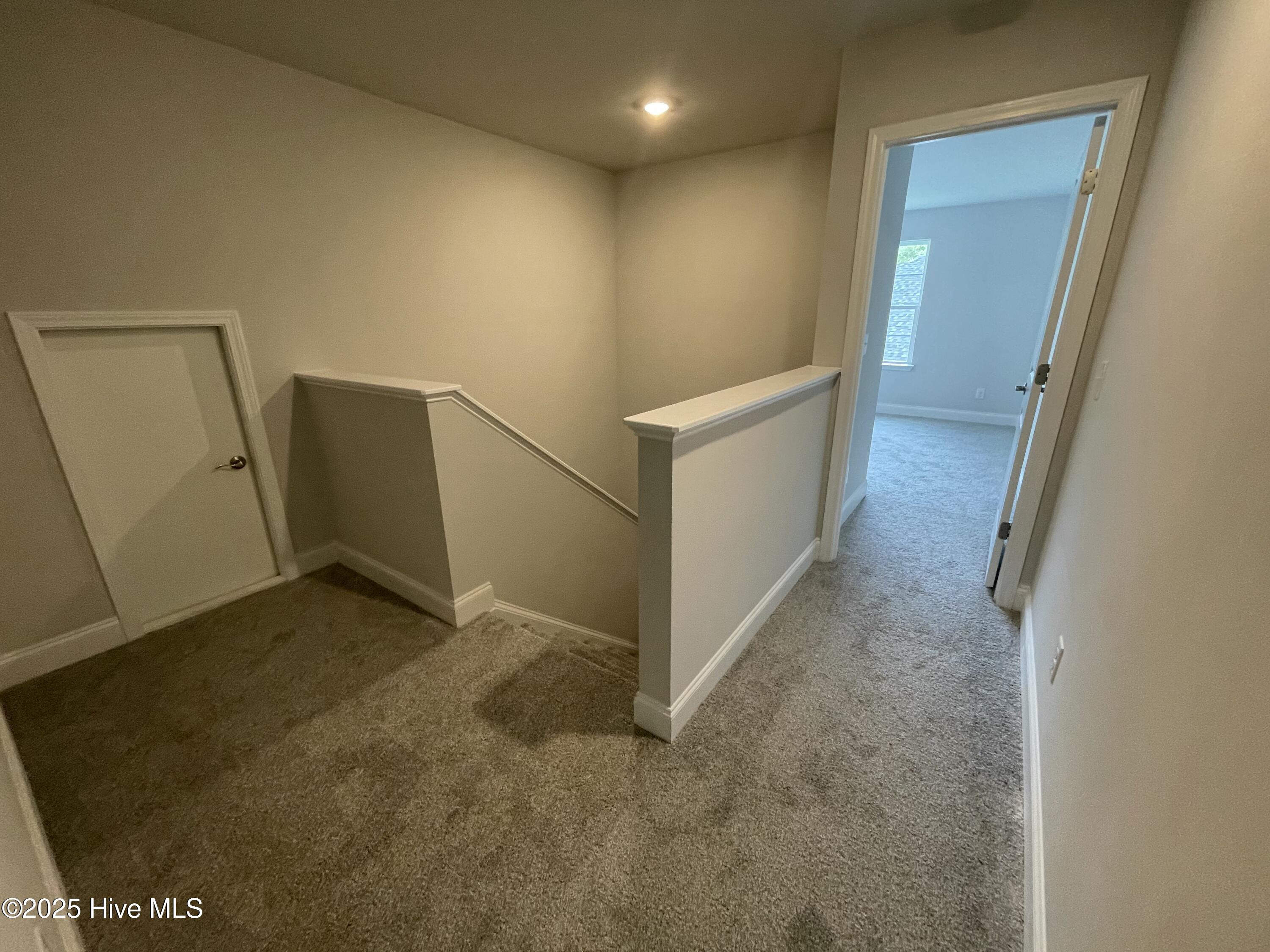 100514580 | Photo 45