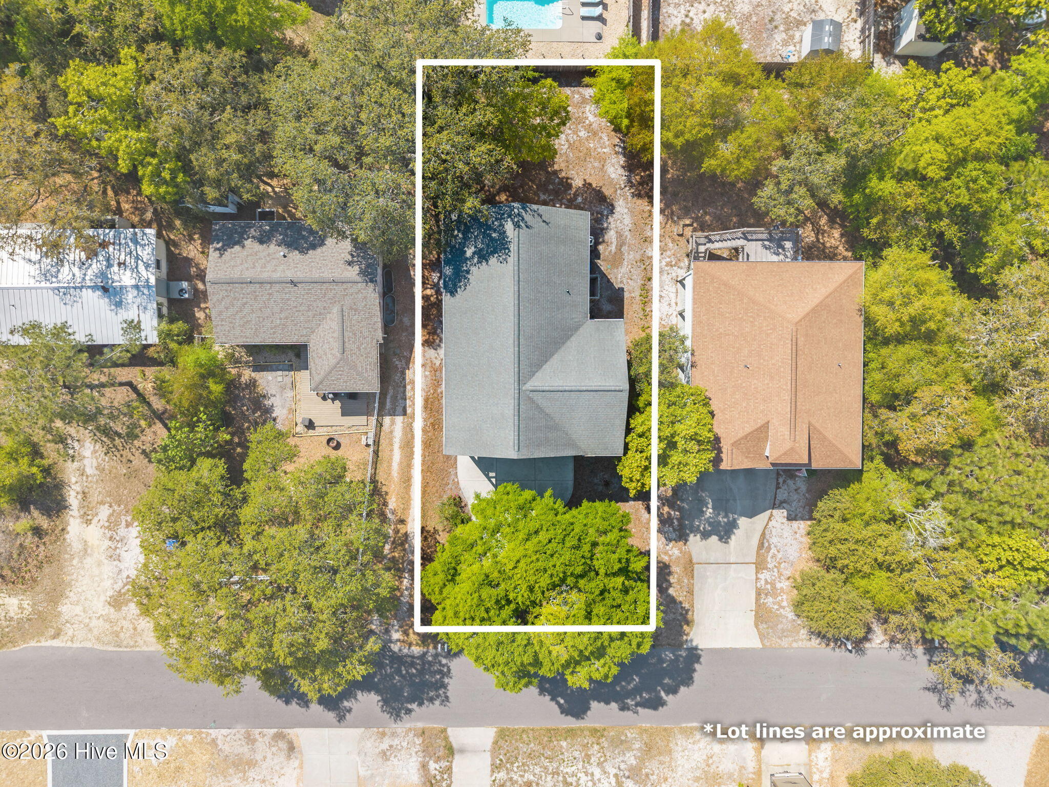 100568462 | Photo 23