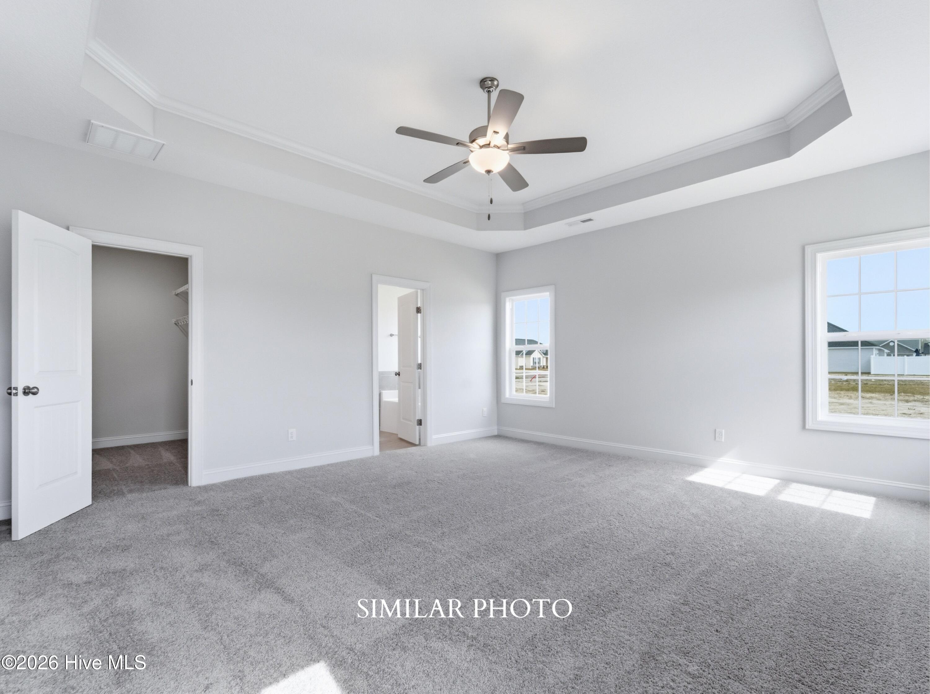 100553958 | Photo 18