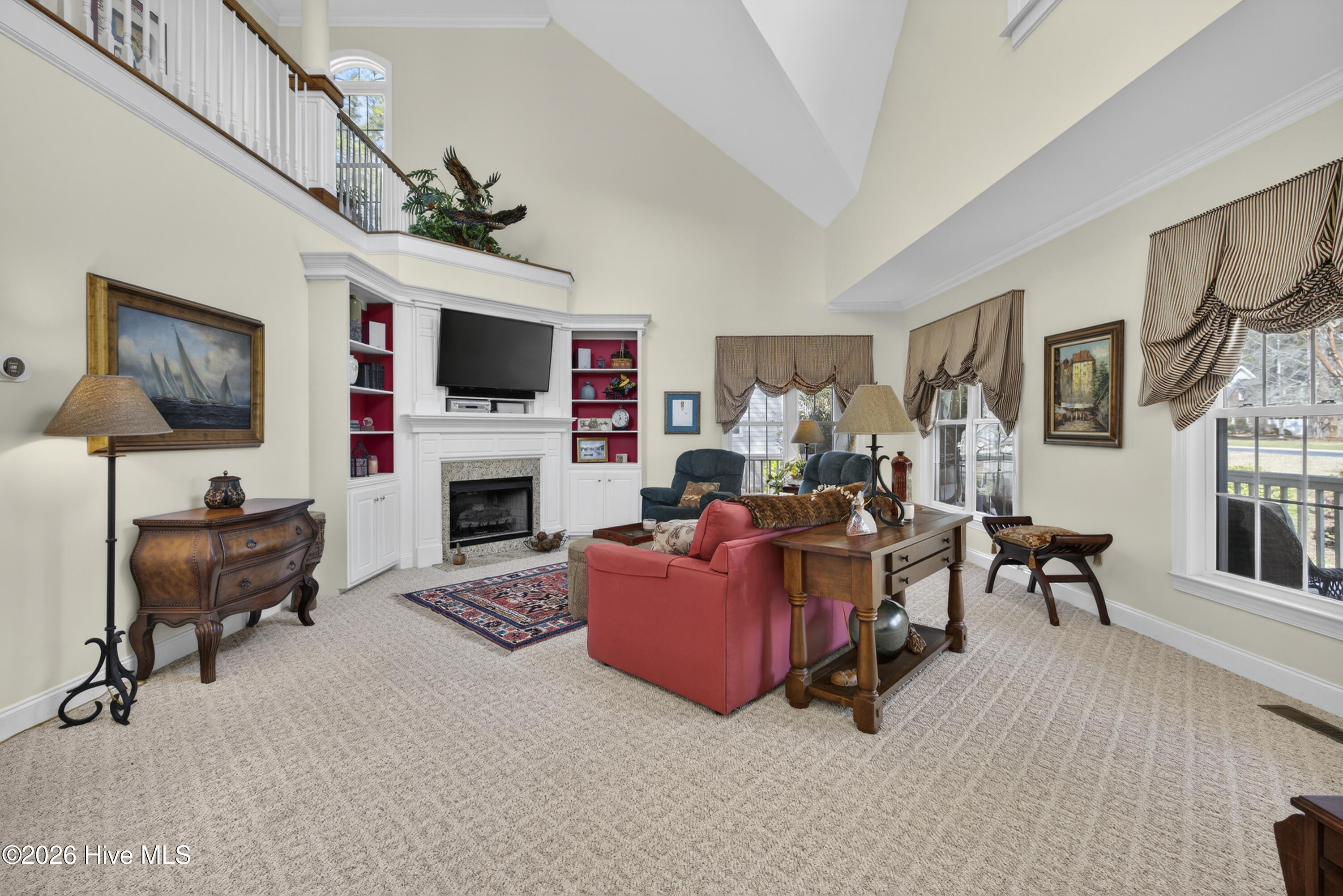 100561189 | Photo 21