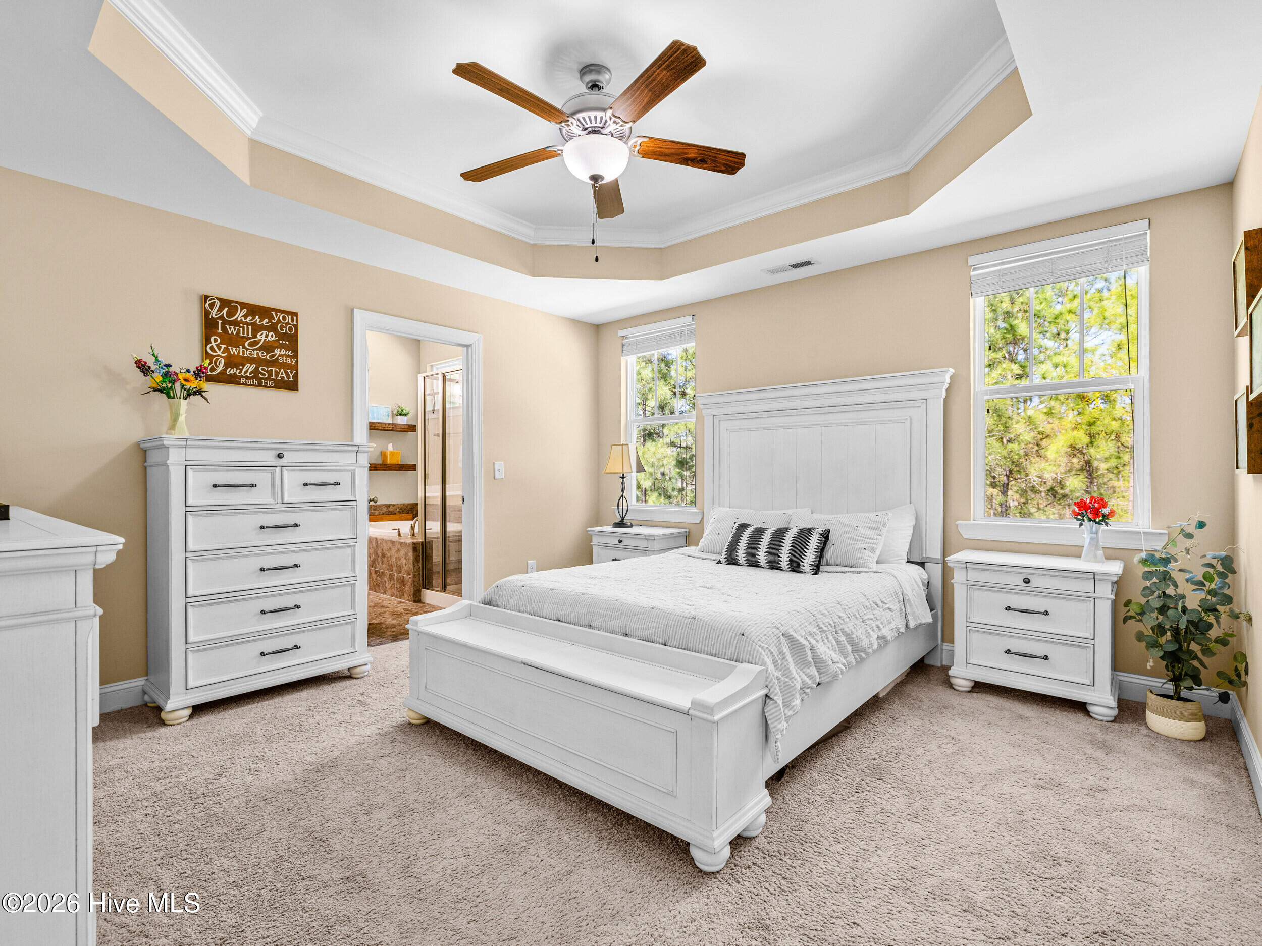 100562428 | Photo 35