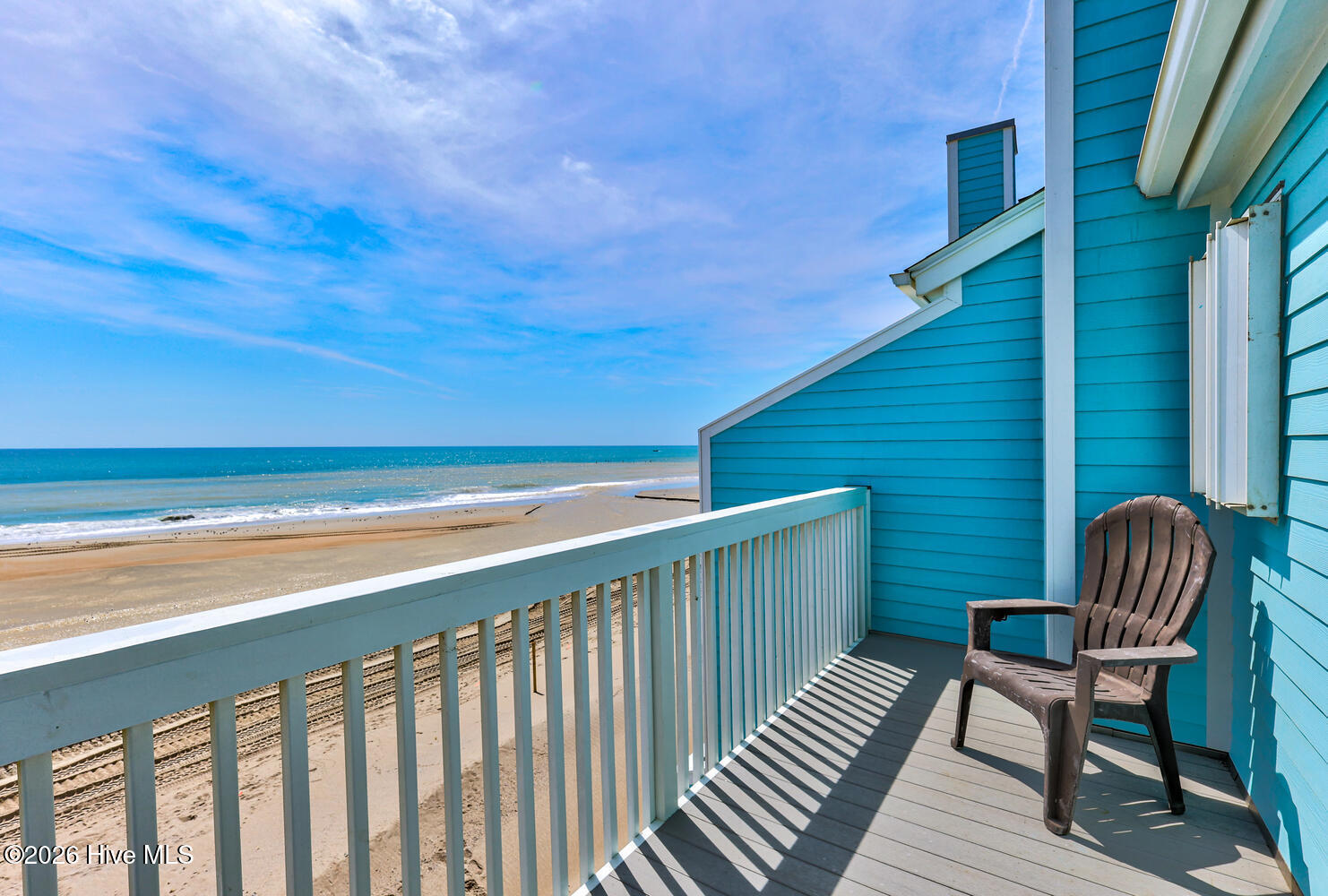 100569348 | Photo 21