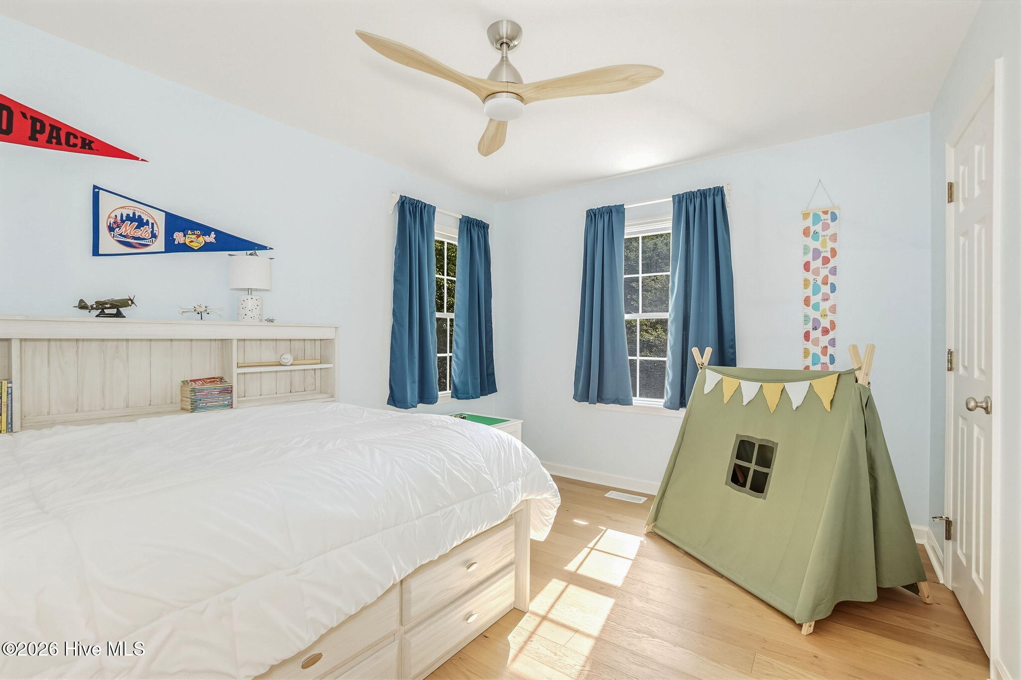 121 Gull Harbor Drive,Newport