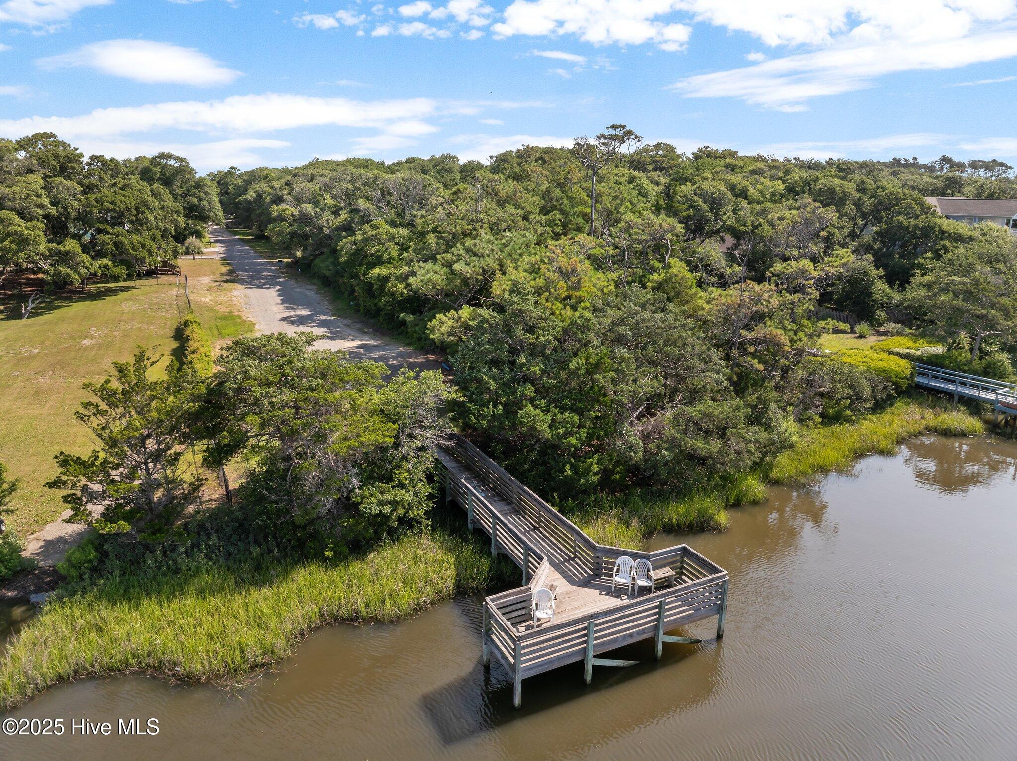 100516795 | Photo 57