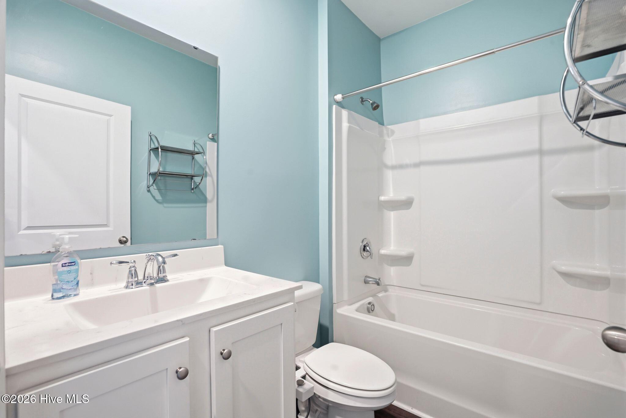 100562900 | Photo 27