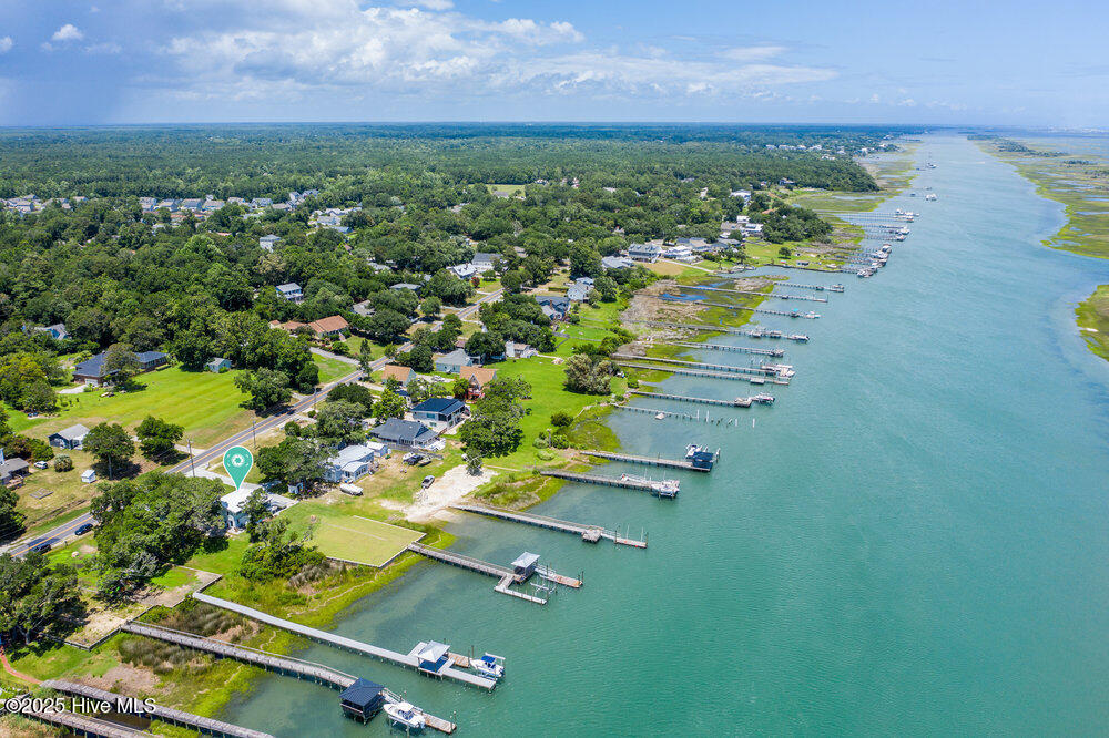 100556855 | Photo 34