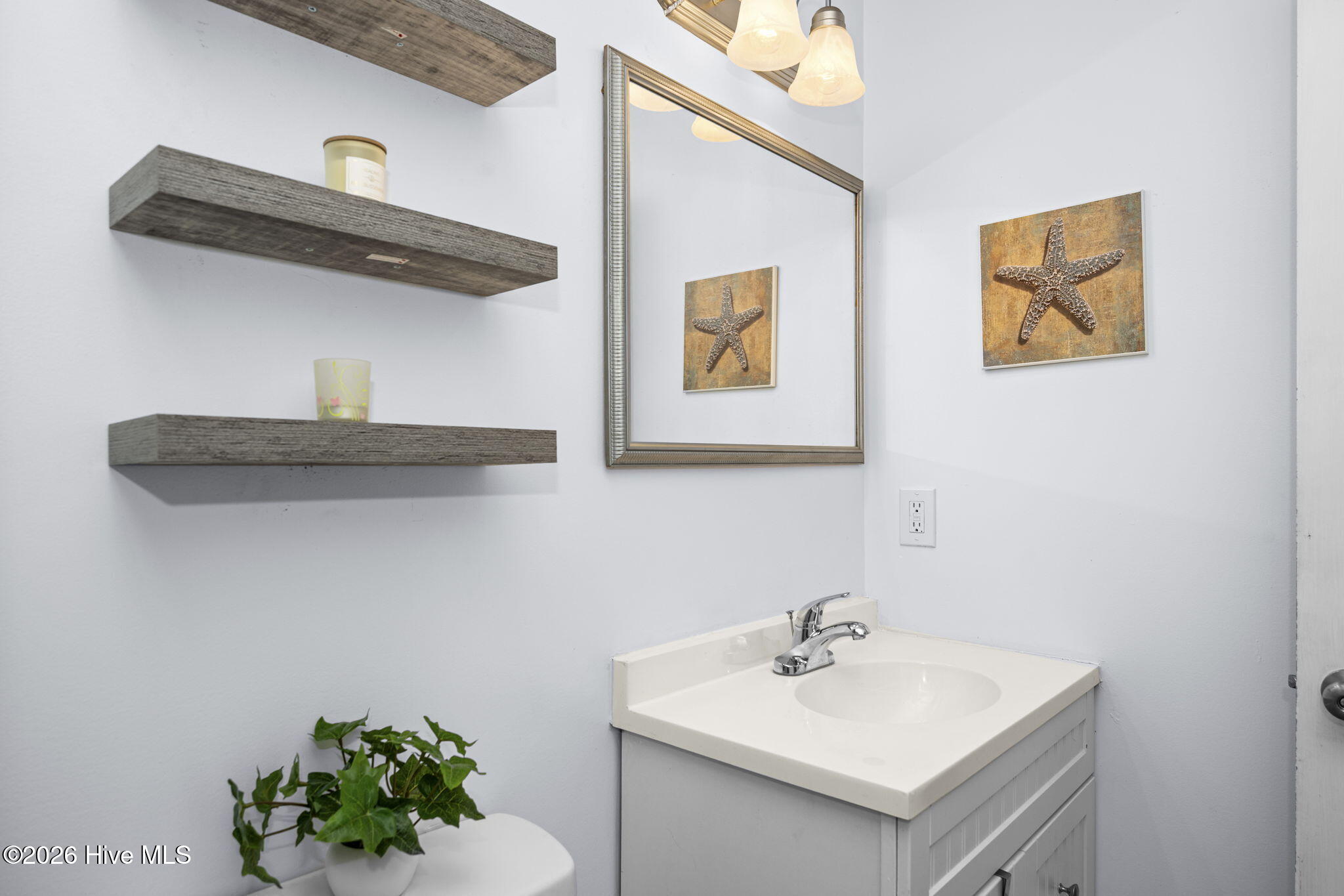 100550759 | Photo 26