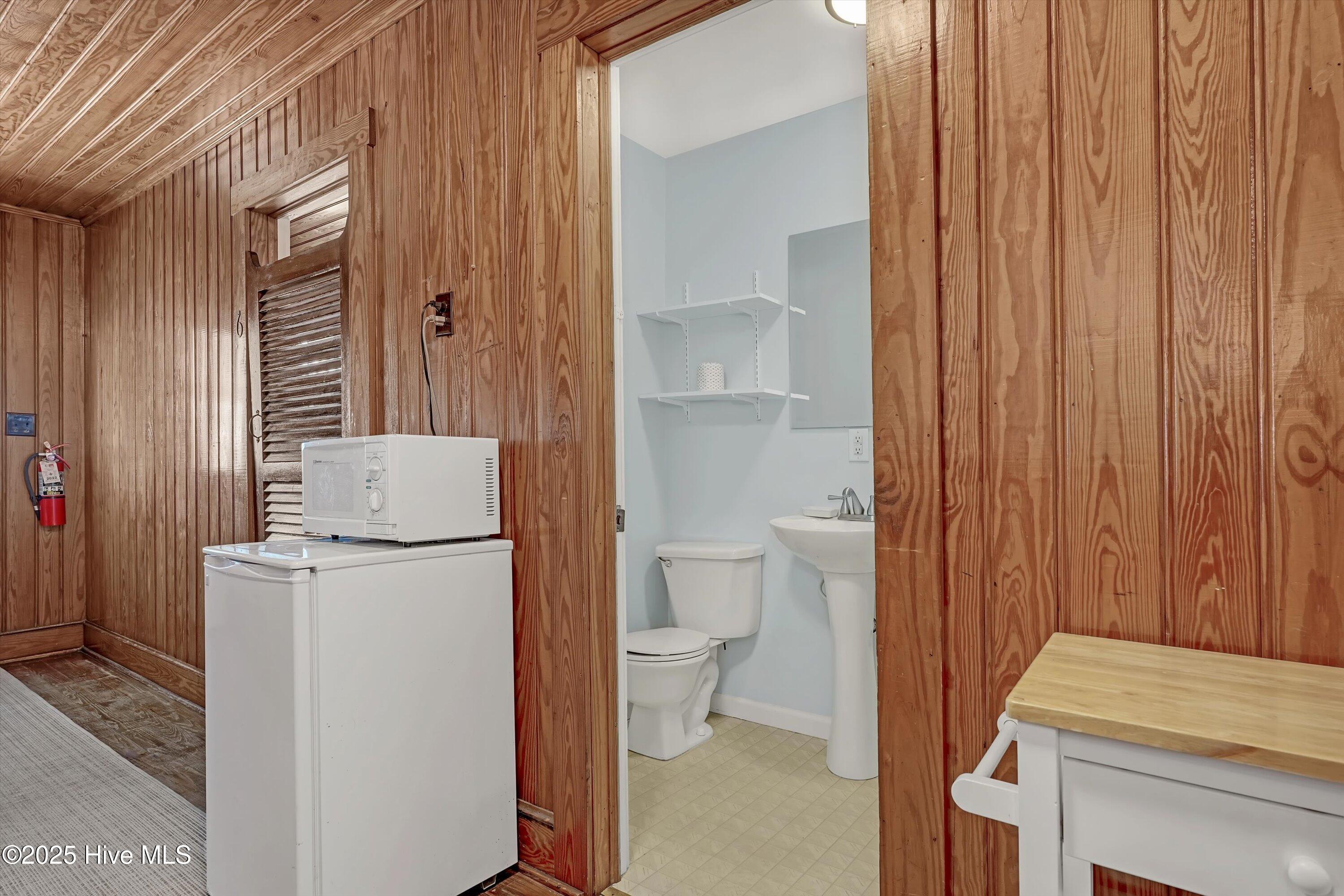 100486207 | Photo 37