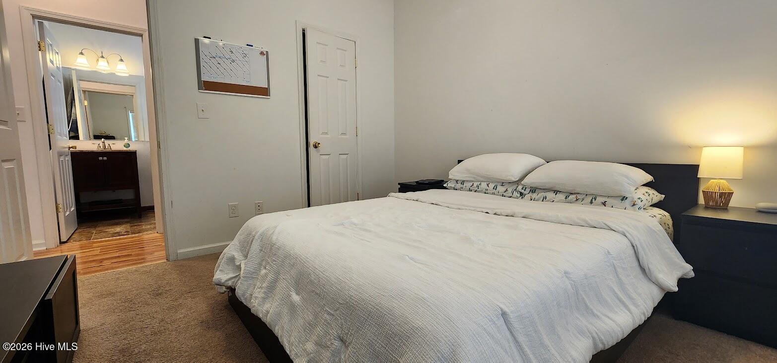 100564430 | Photo 18