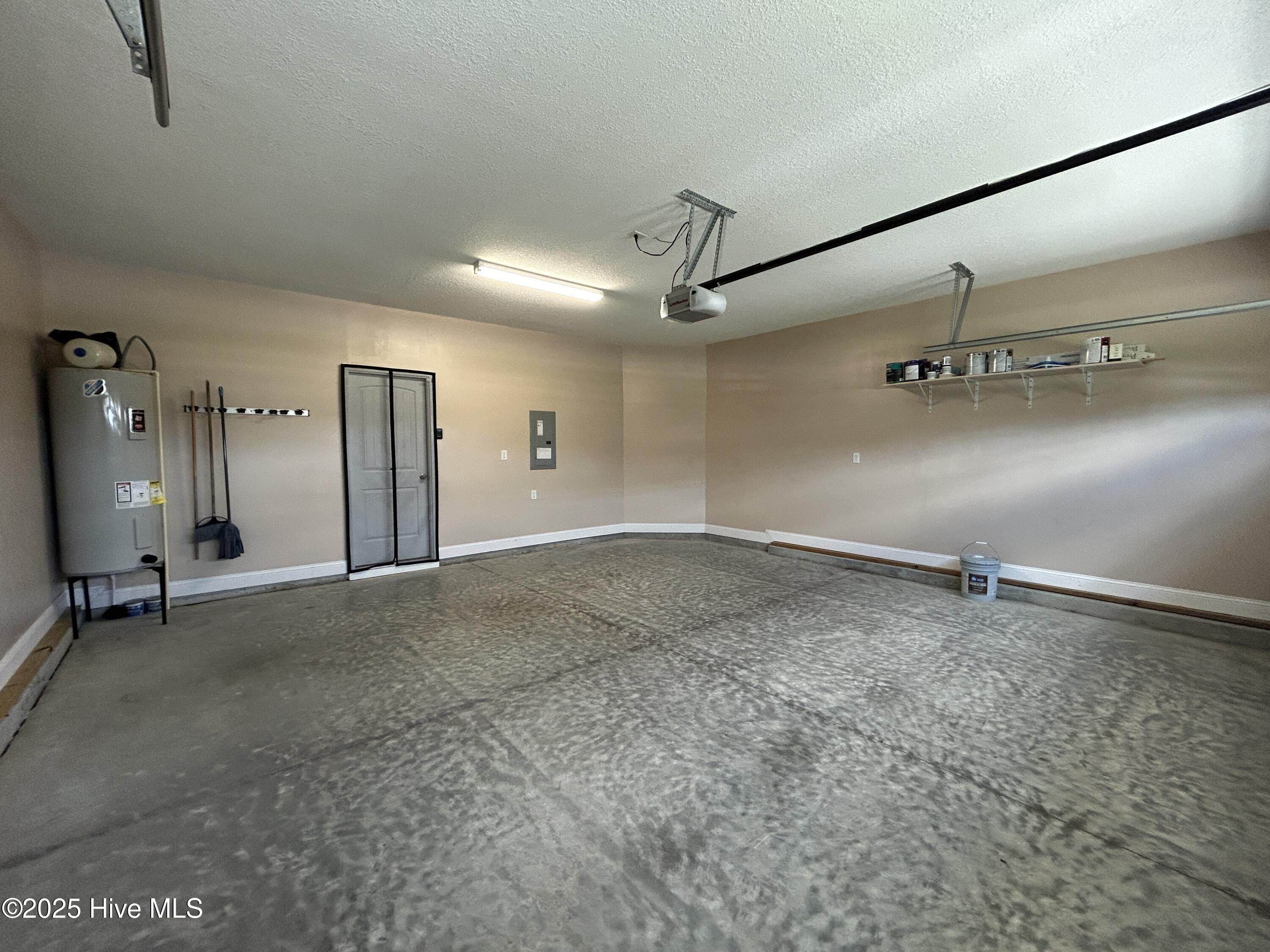 100528484 | Photo 49