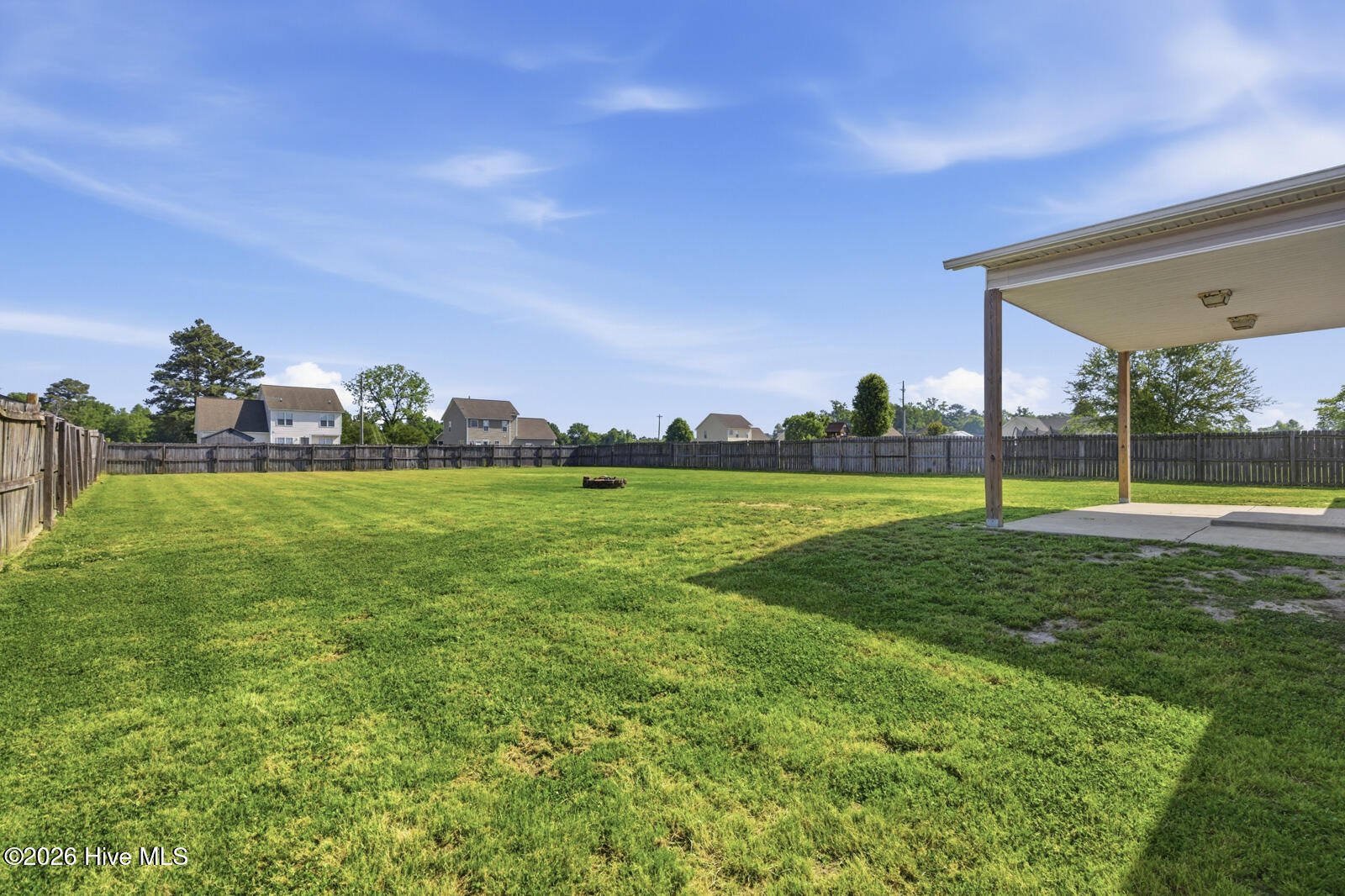 100569948 | Photo 23