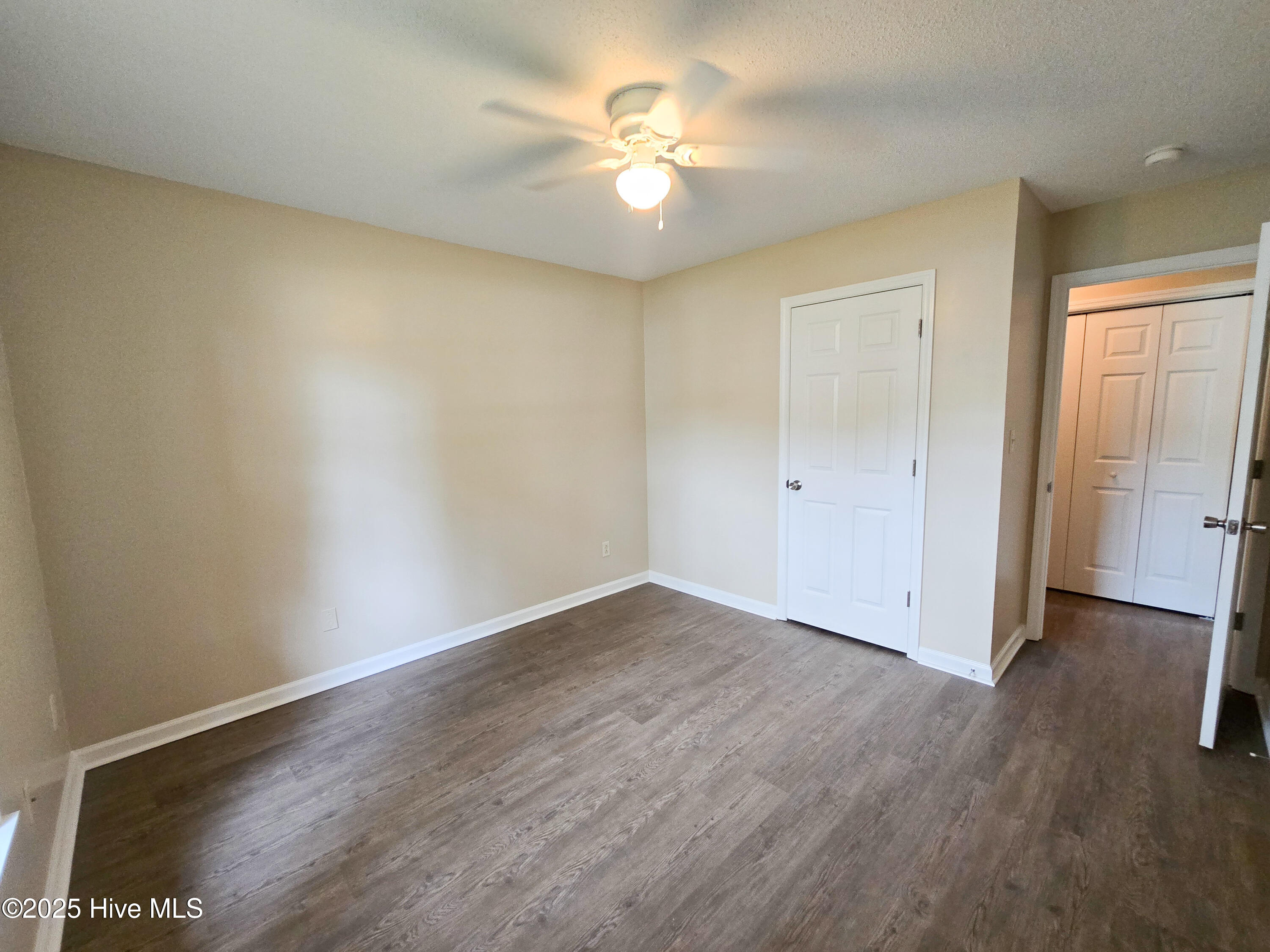 100533714 | Photo 17