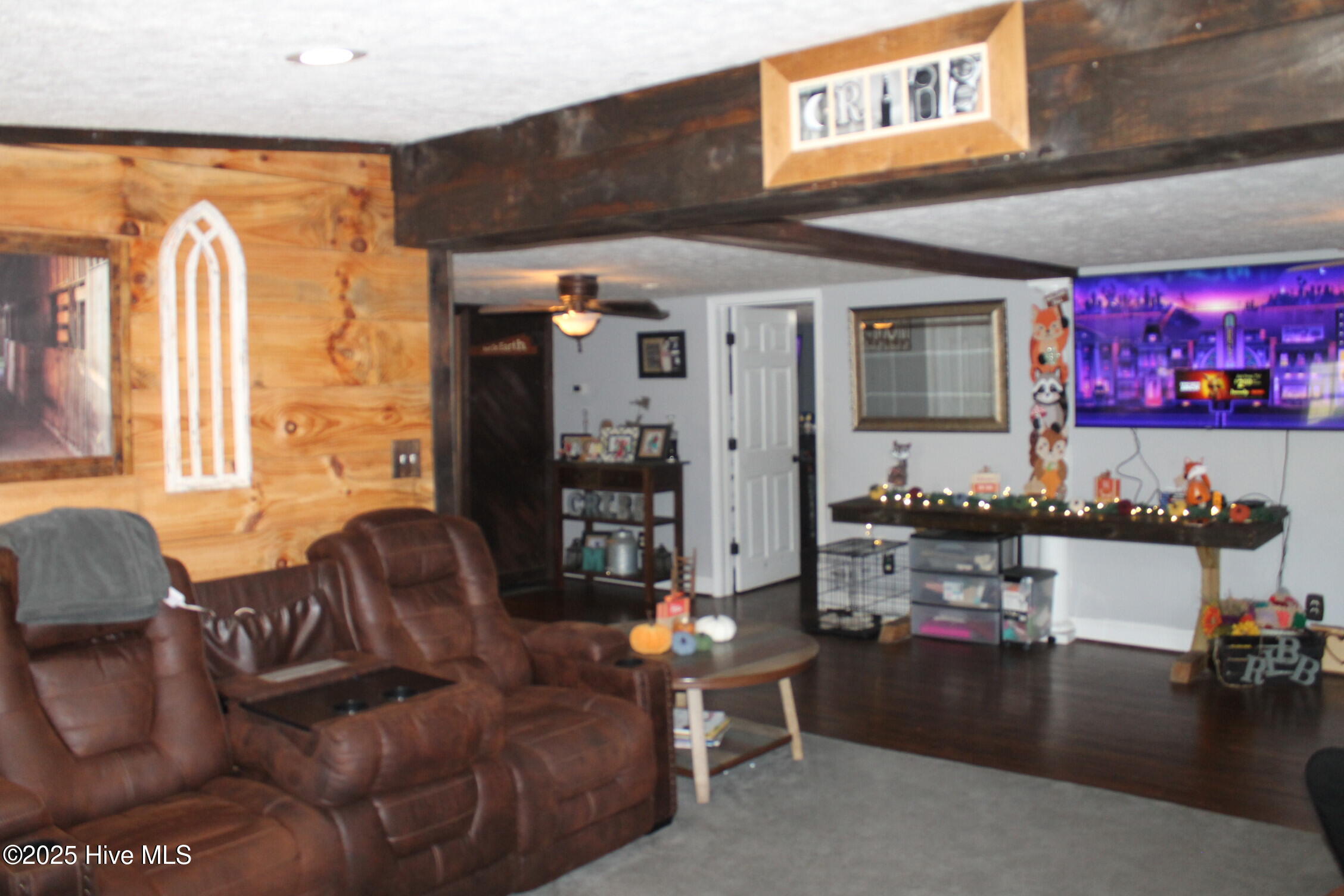 100541435 | Photo 16