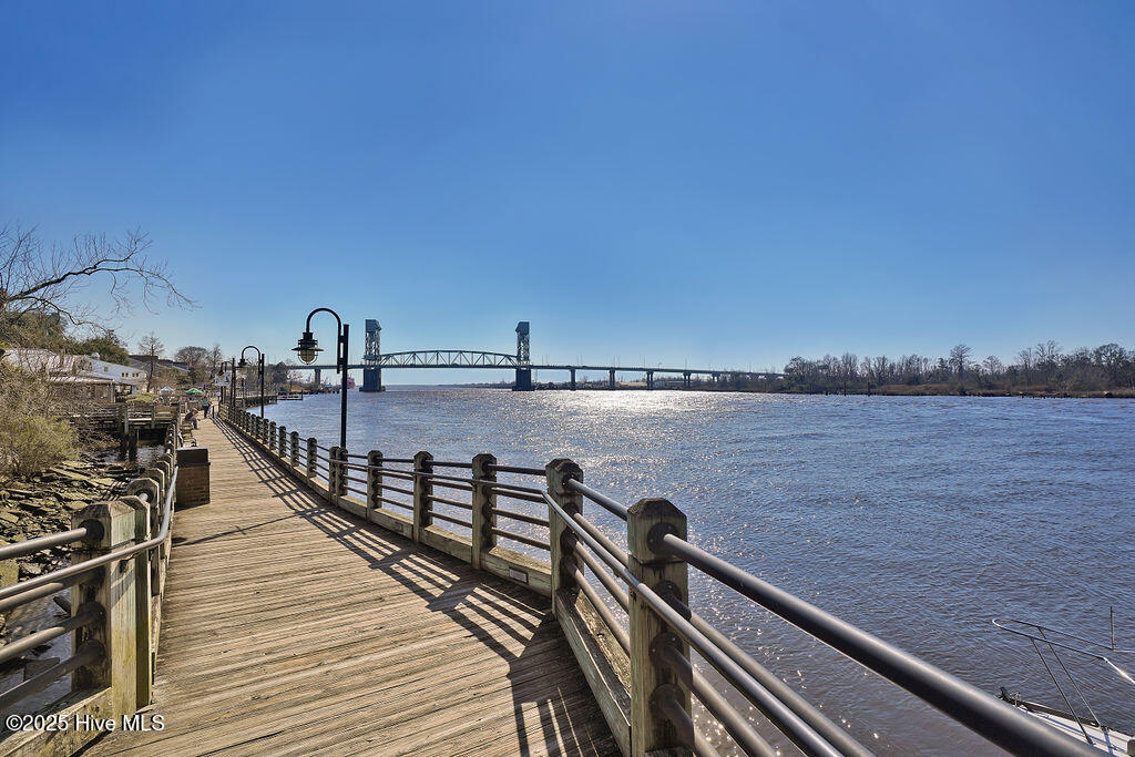 100544727 | Photo 50