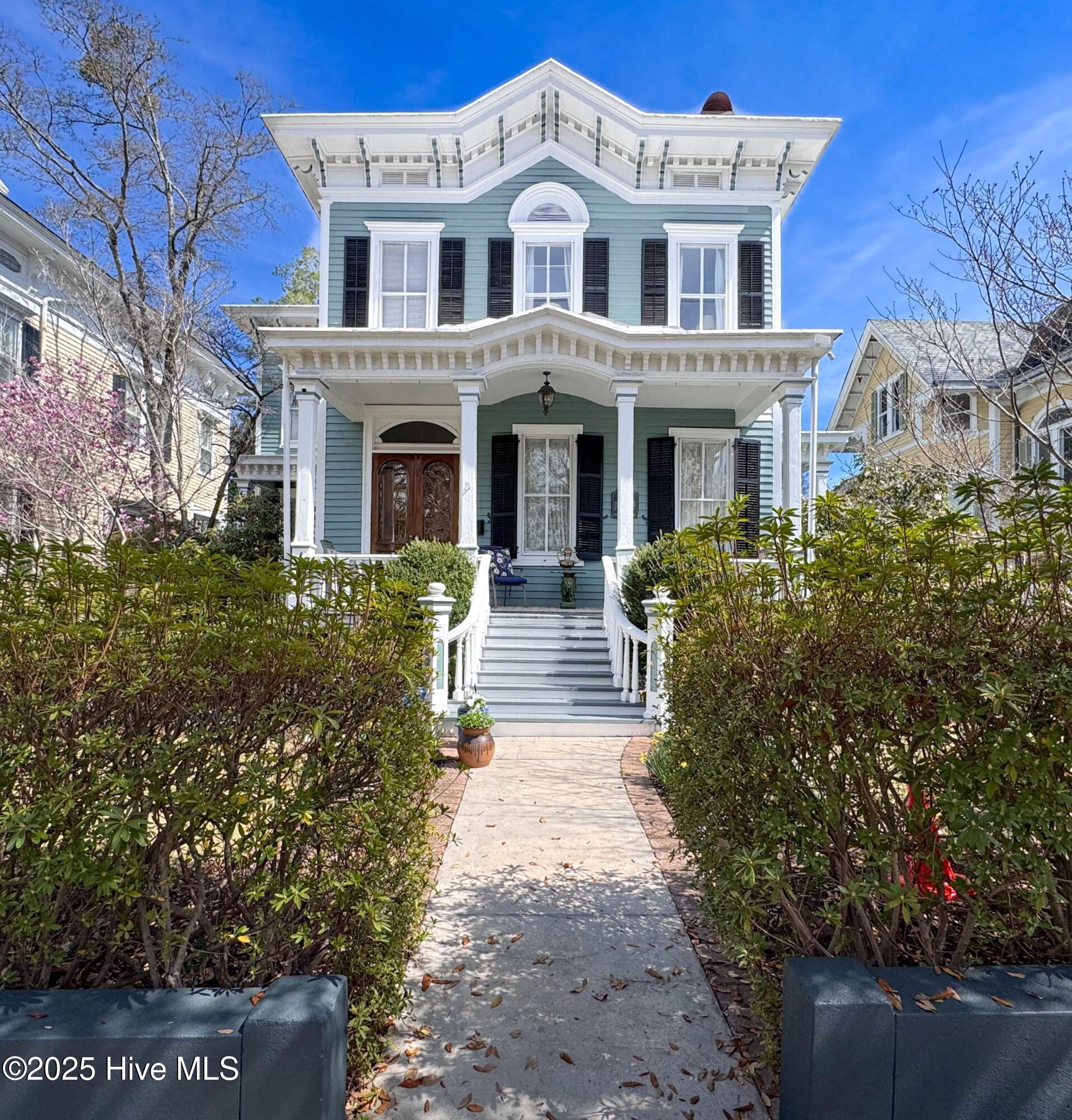 100501936 | Photo 95