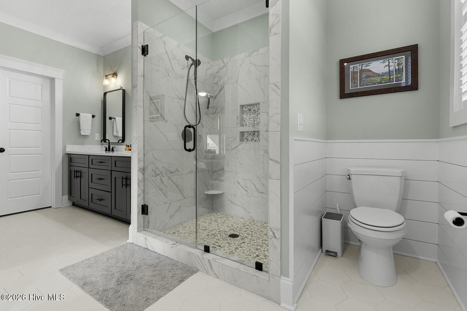 100557738 | Photo 40