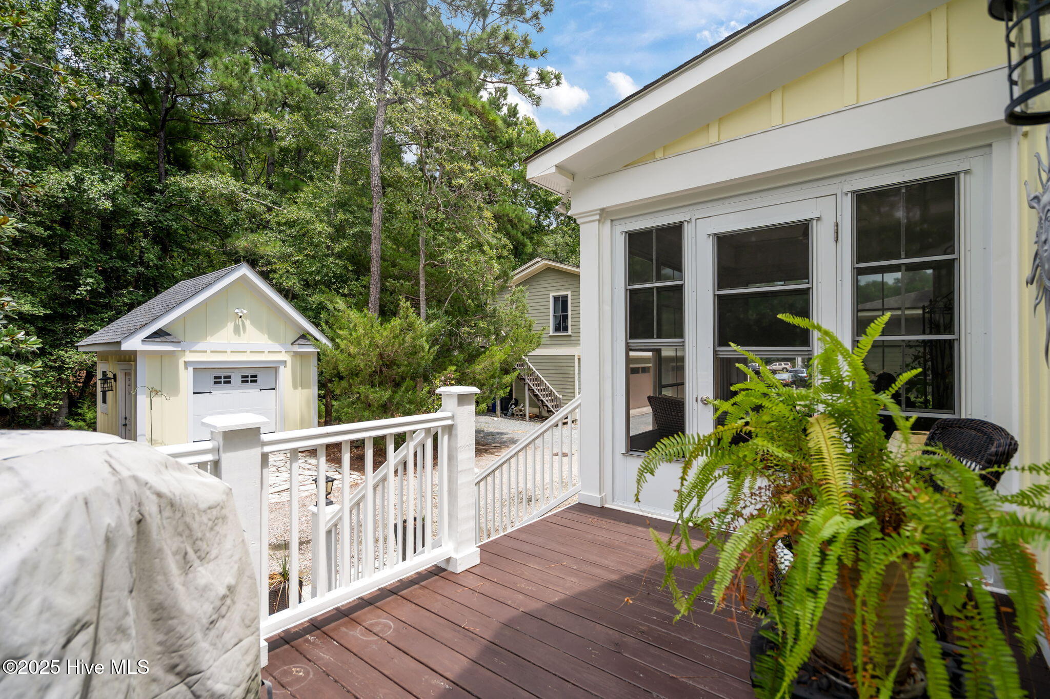 100524220 | Photo 56