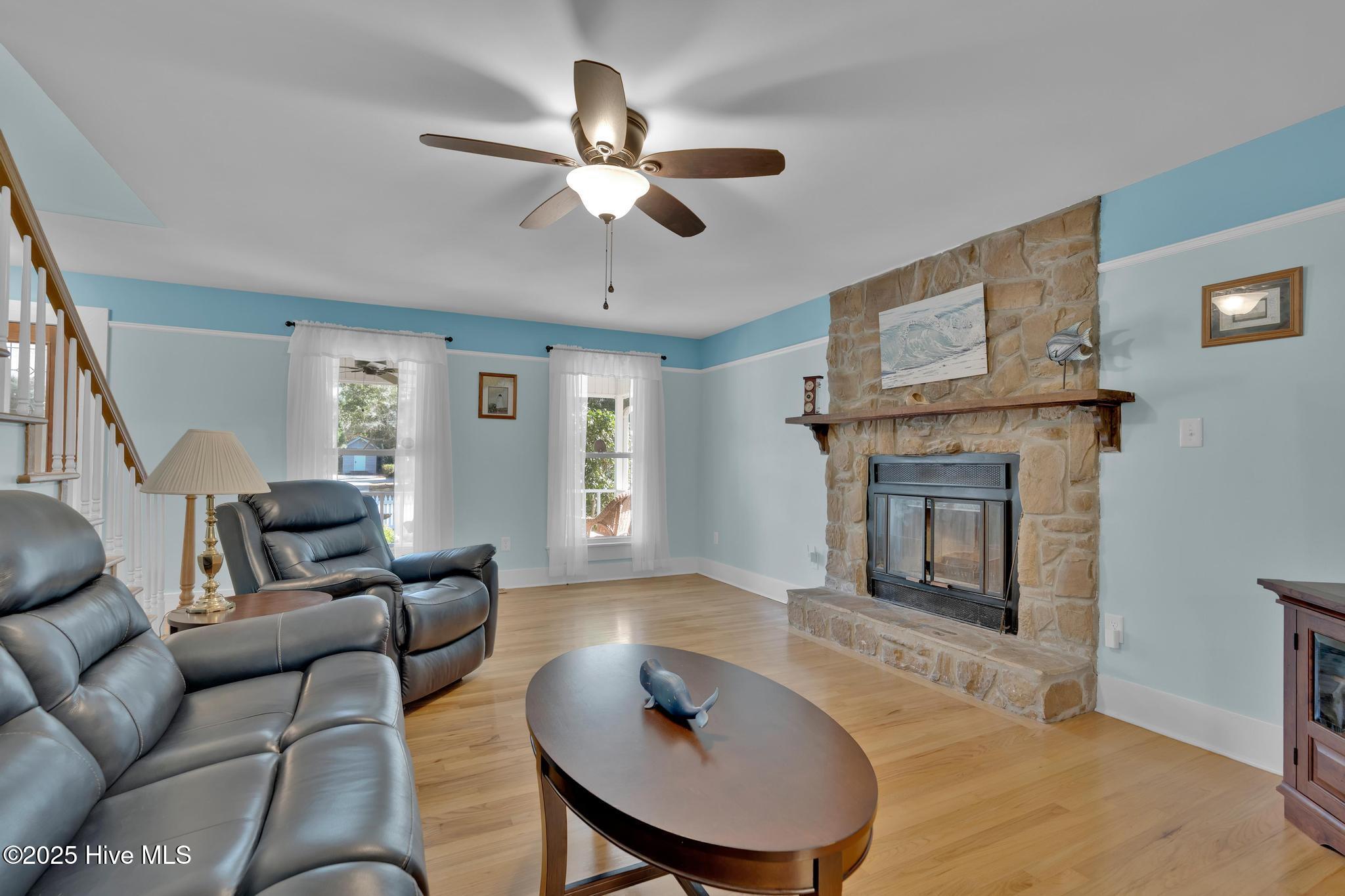 100541095 | Photo 12