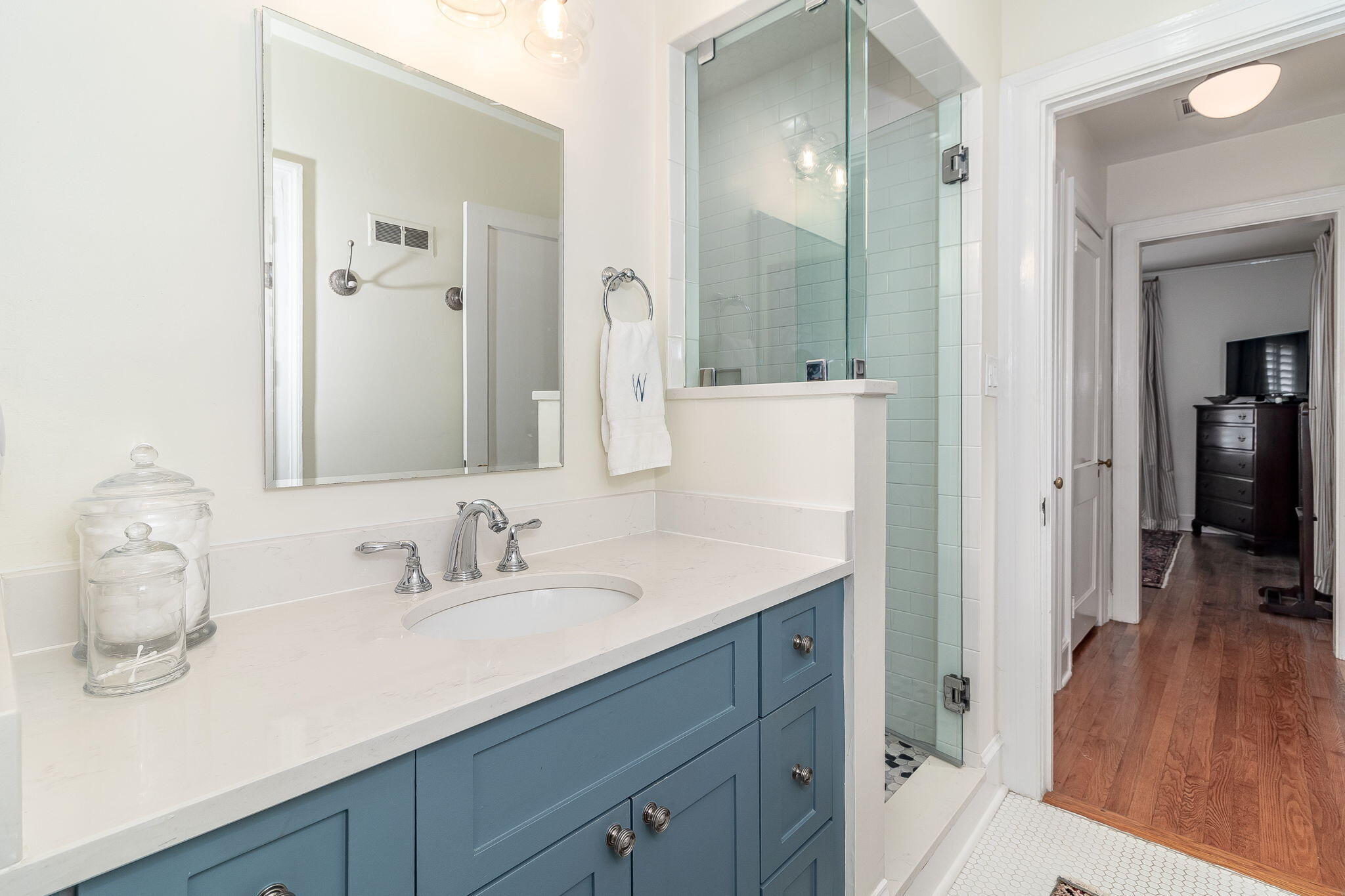 48-web-or-mls-2421 WALTON WAY ©--31