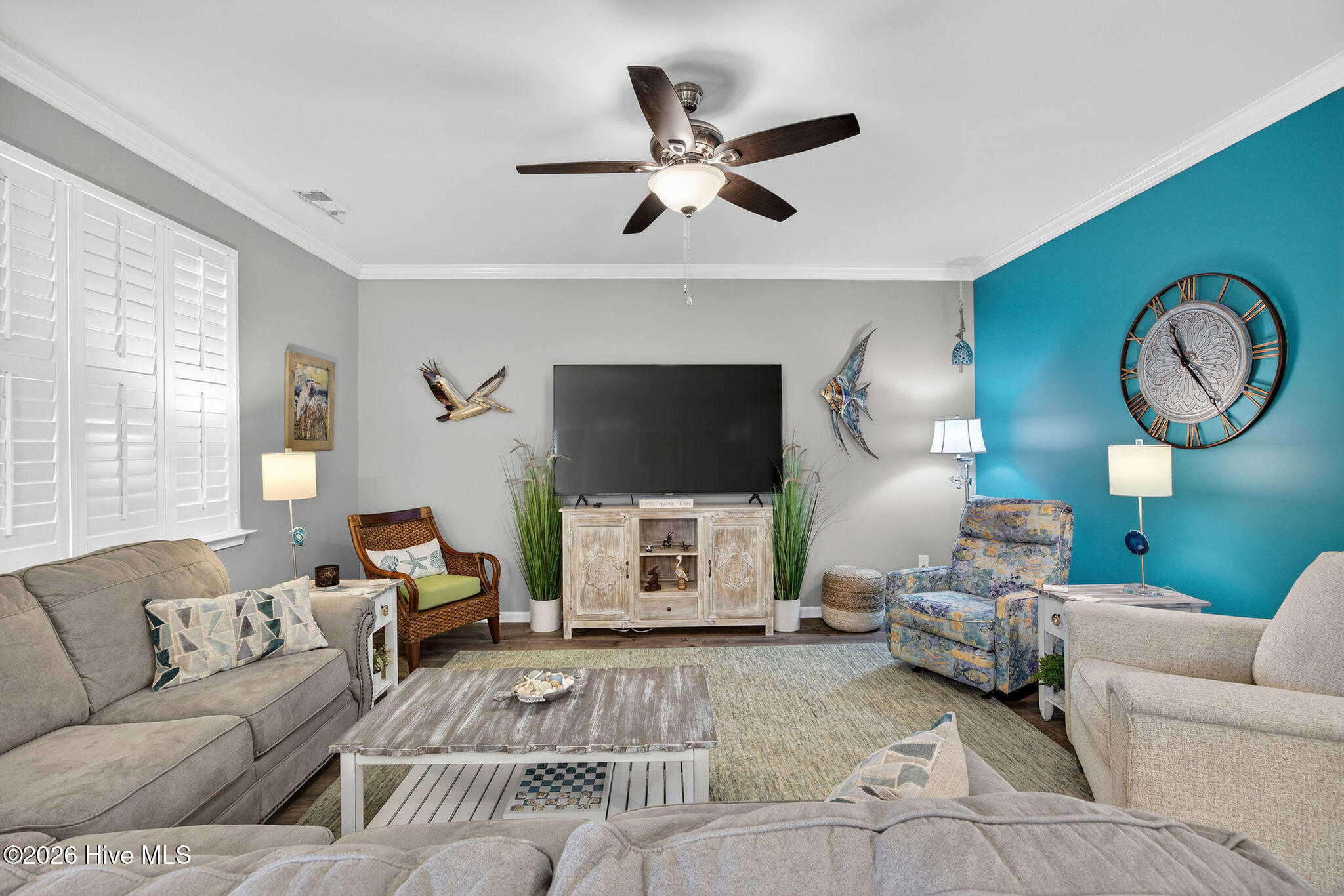 100551892 | Photo 16