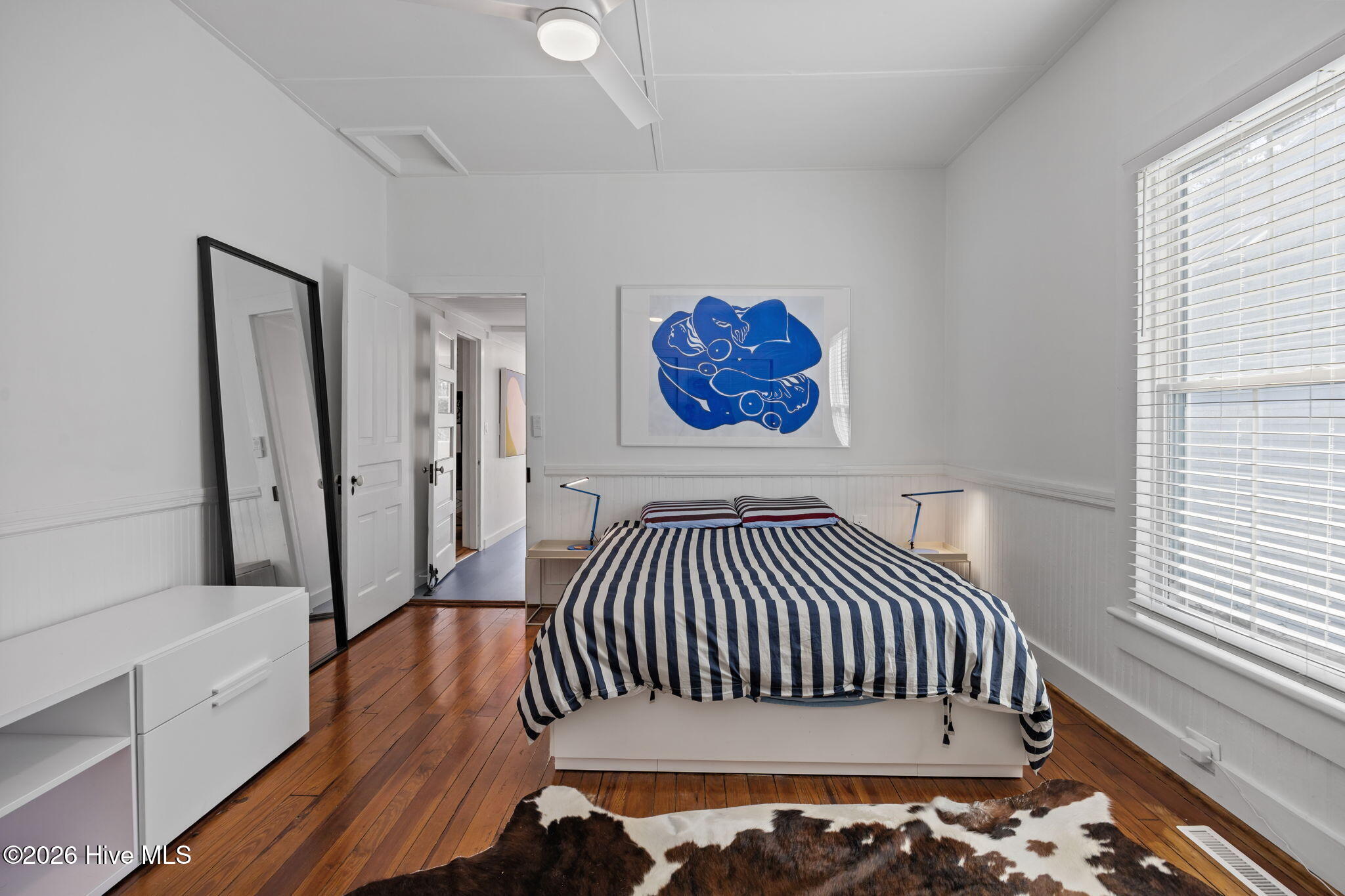 100560514 | Photo 19