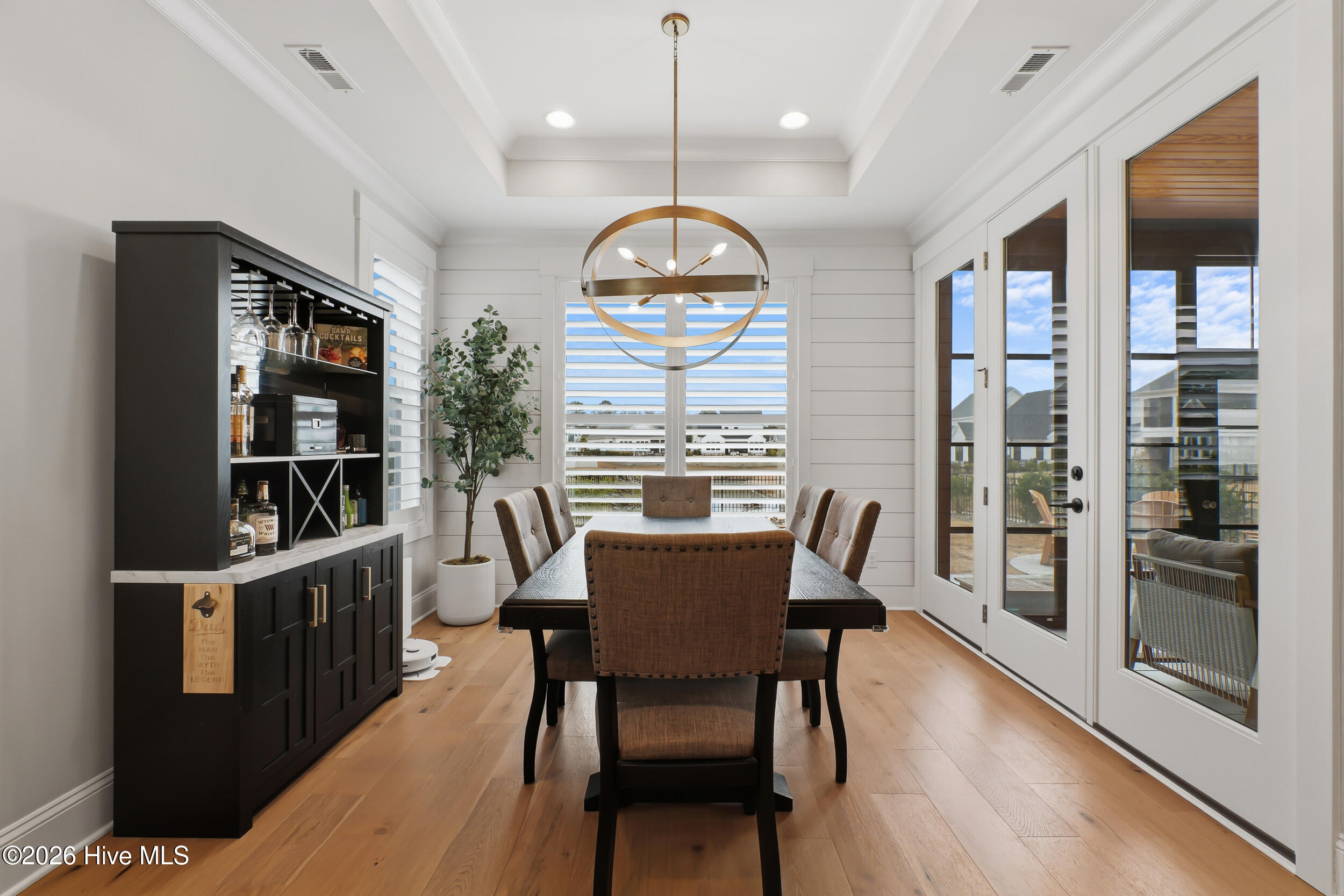 100551729 | Photo 20