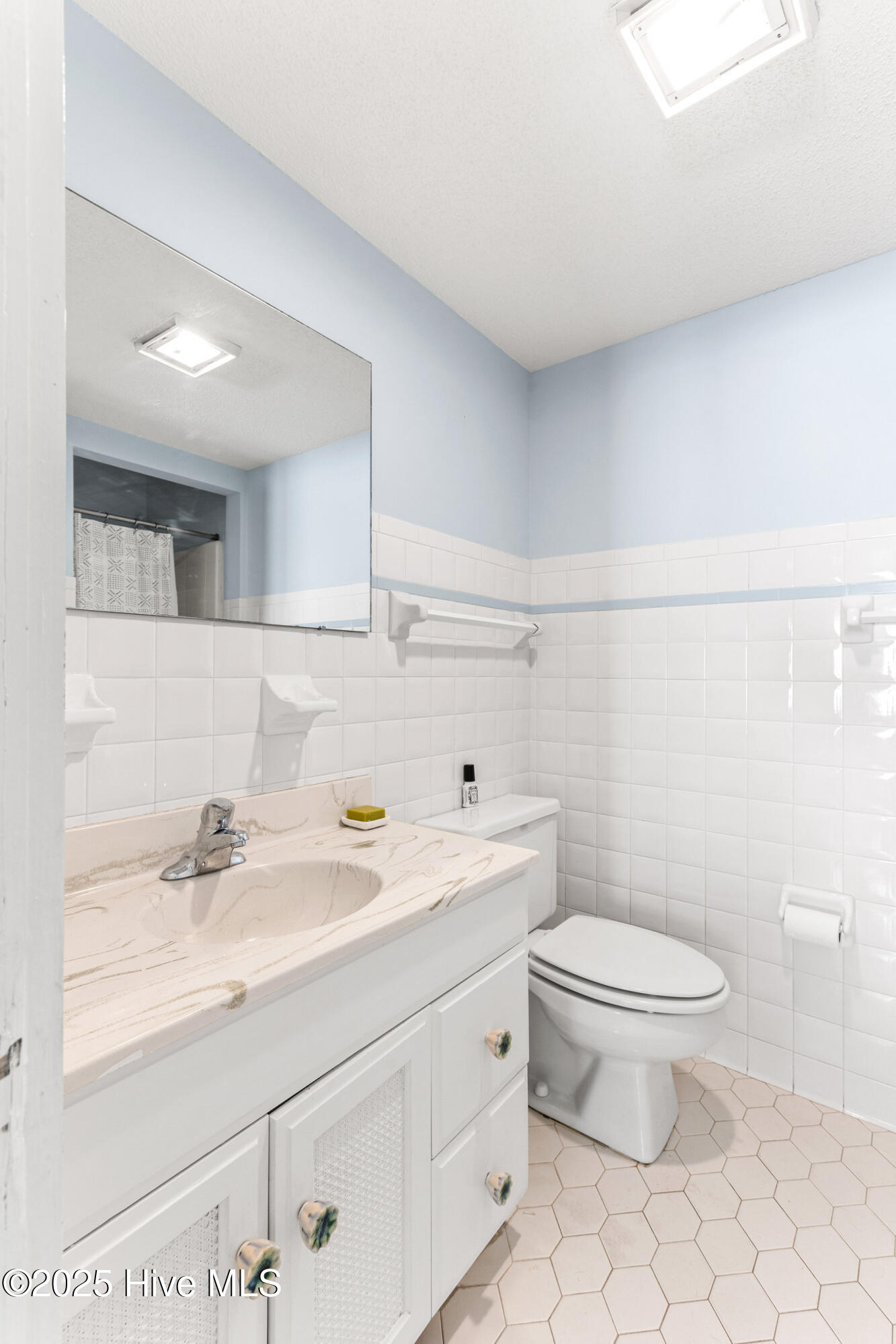 100535547 | Photo 15