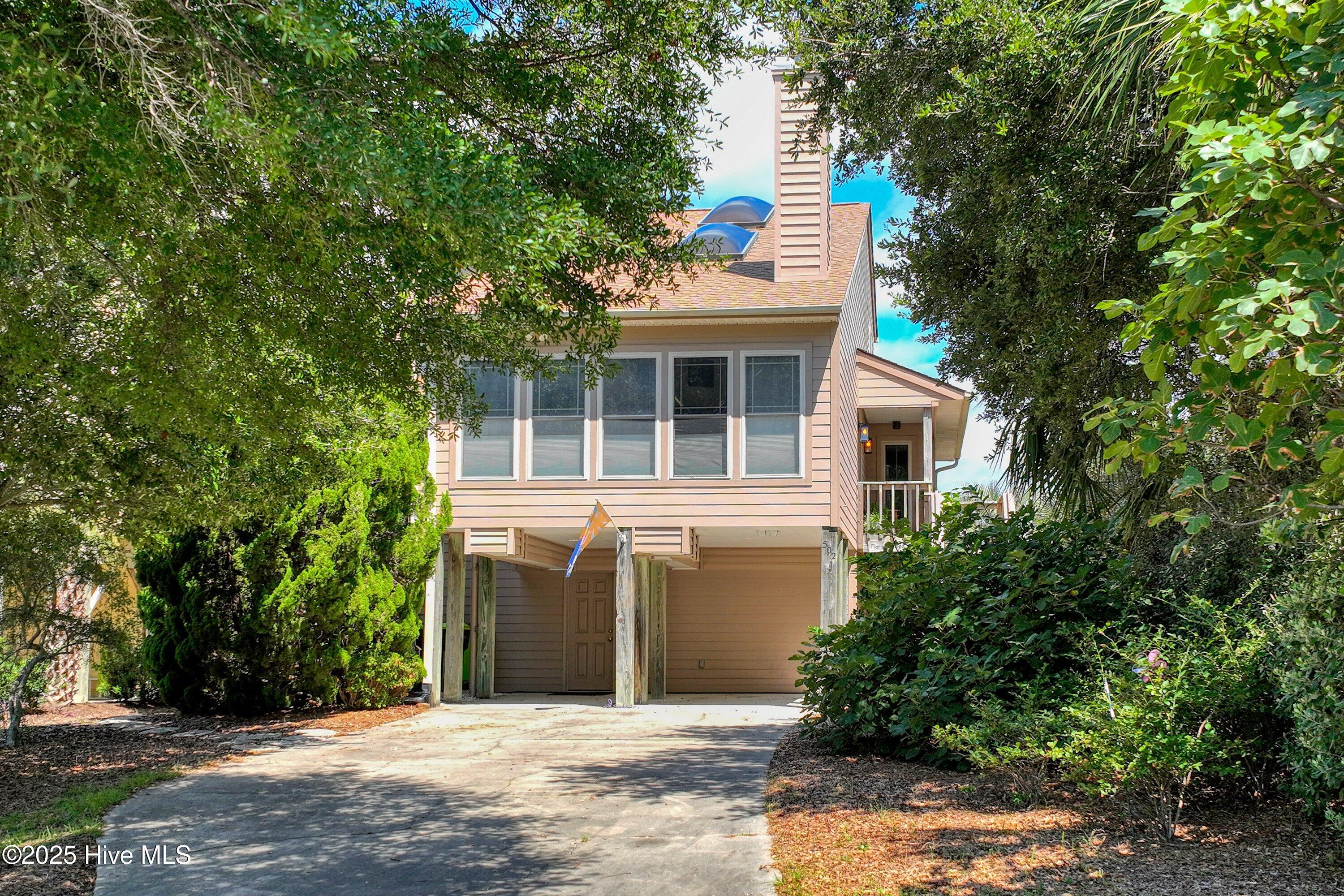 100522322 | Photo 50