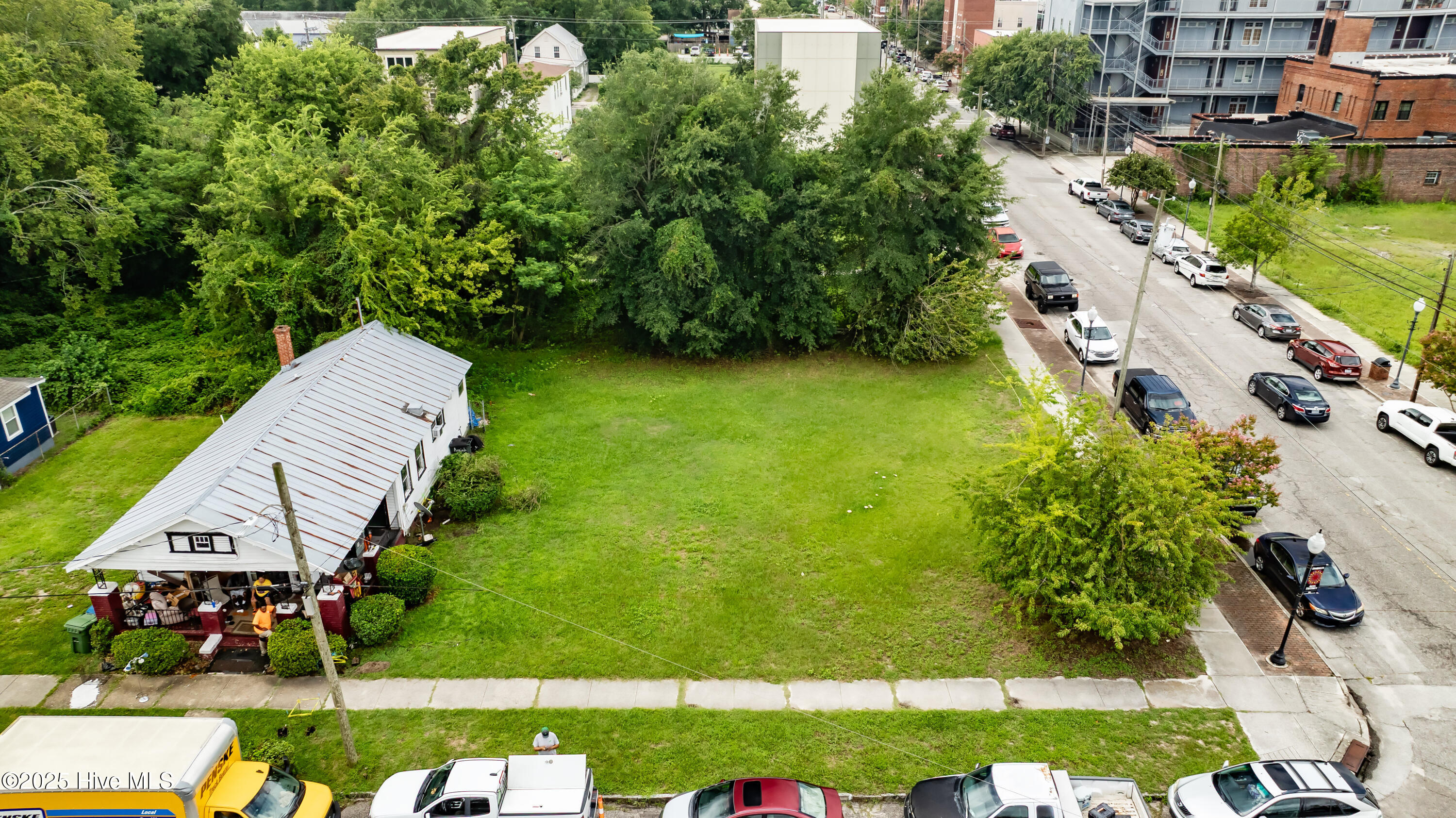 100524292 | Photo 11