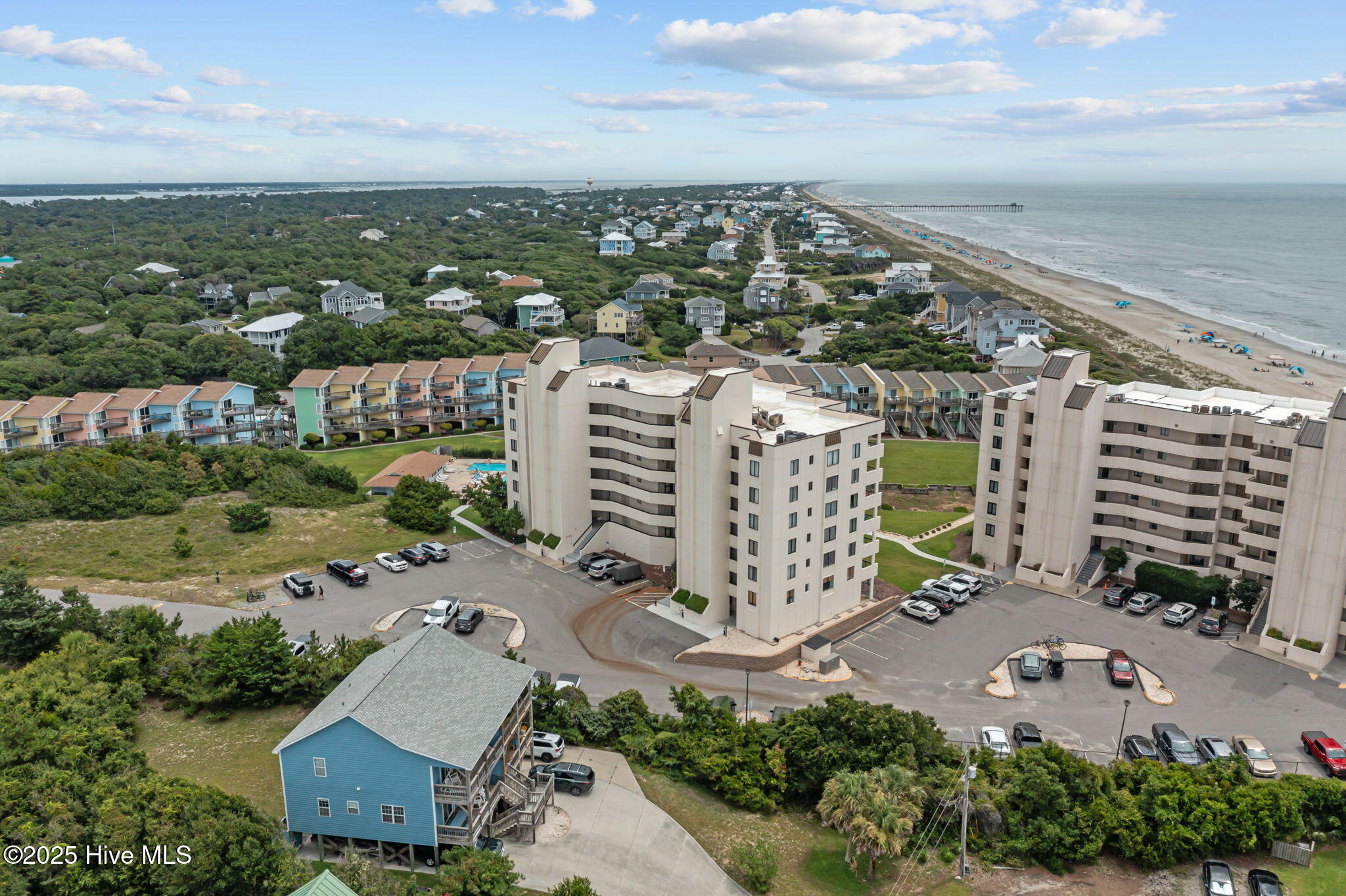 100520425 | Photo 58