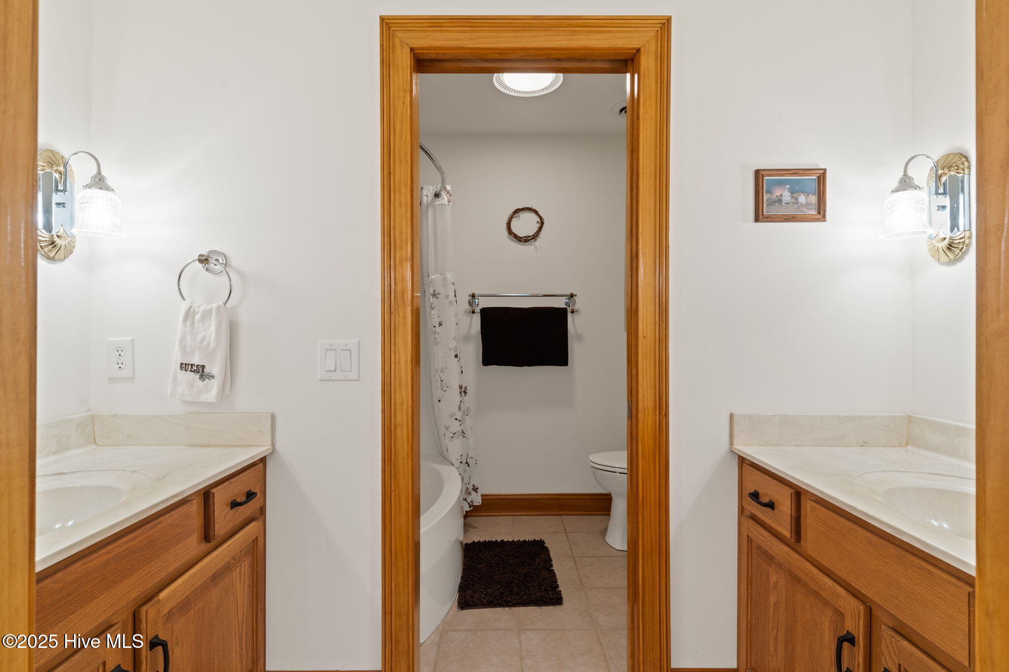 100548908 | Photo 25