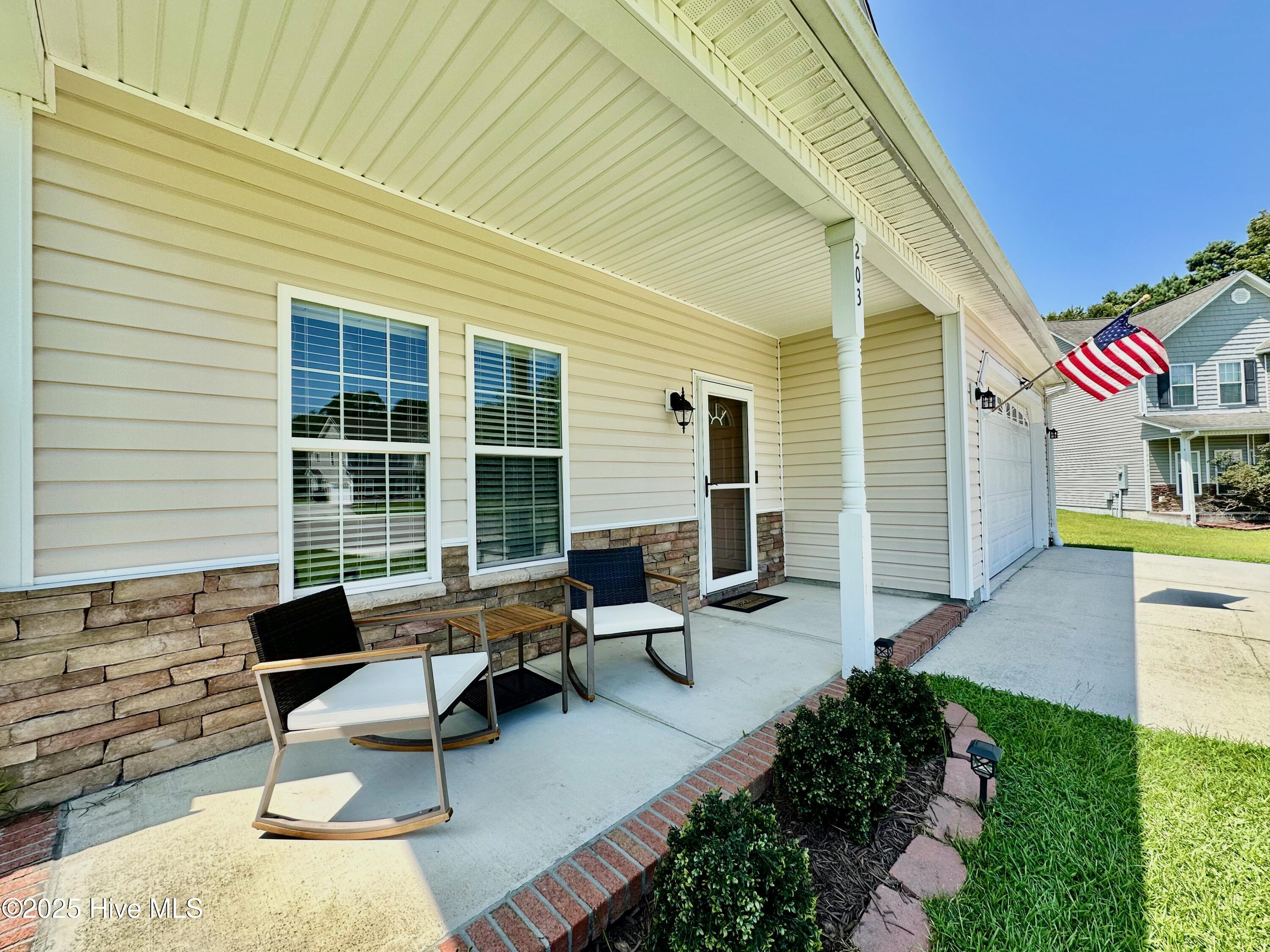 203 Tucksey Court N, Hubert, NC 28539 – photo 11: Front Porch