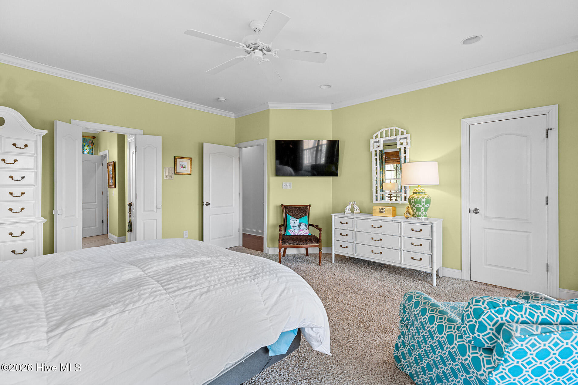 100554340 | Photo 49