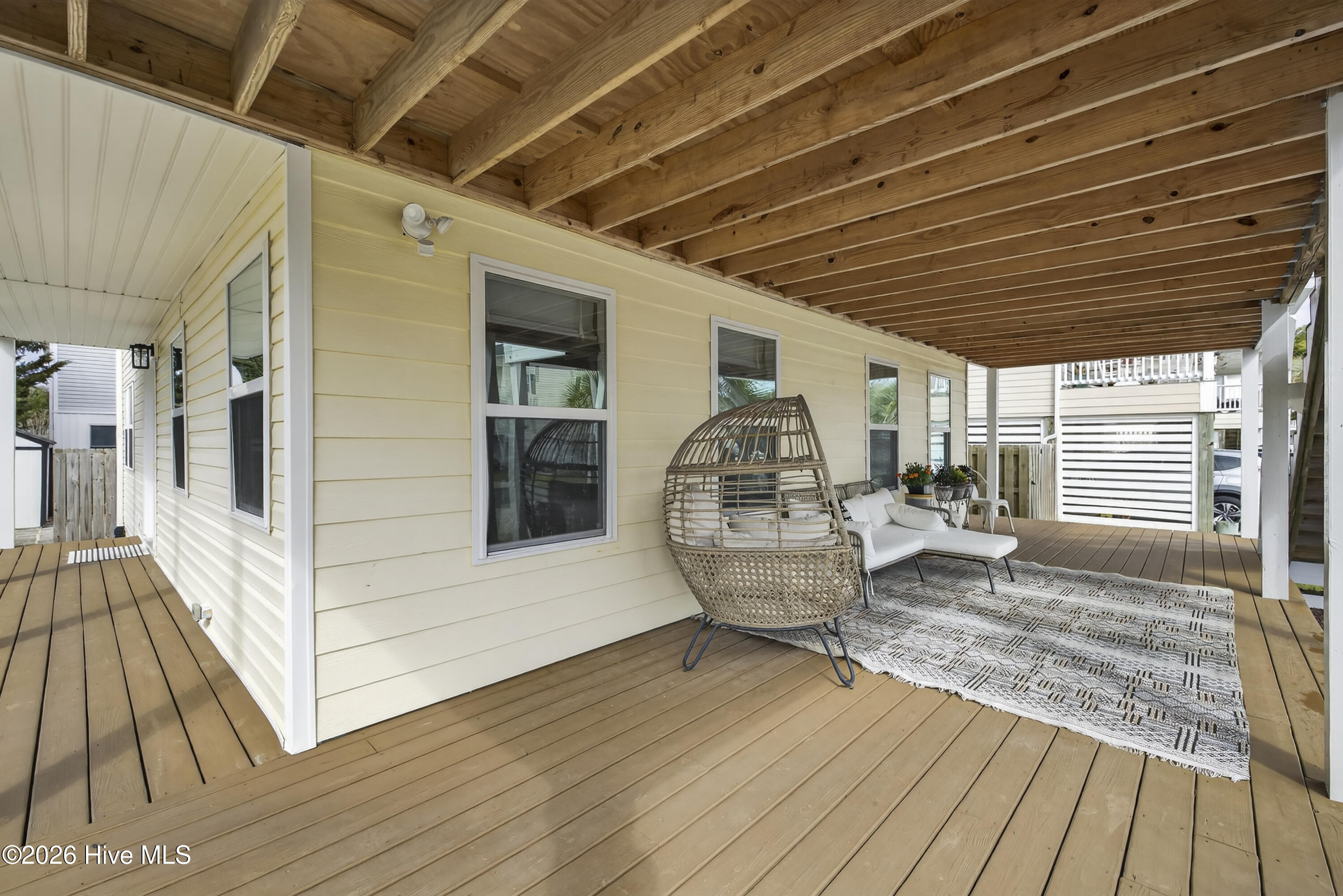 100562699 | Photo 34