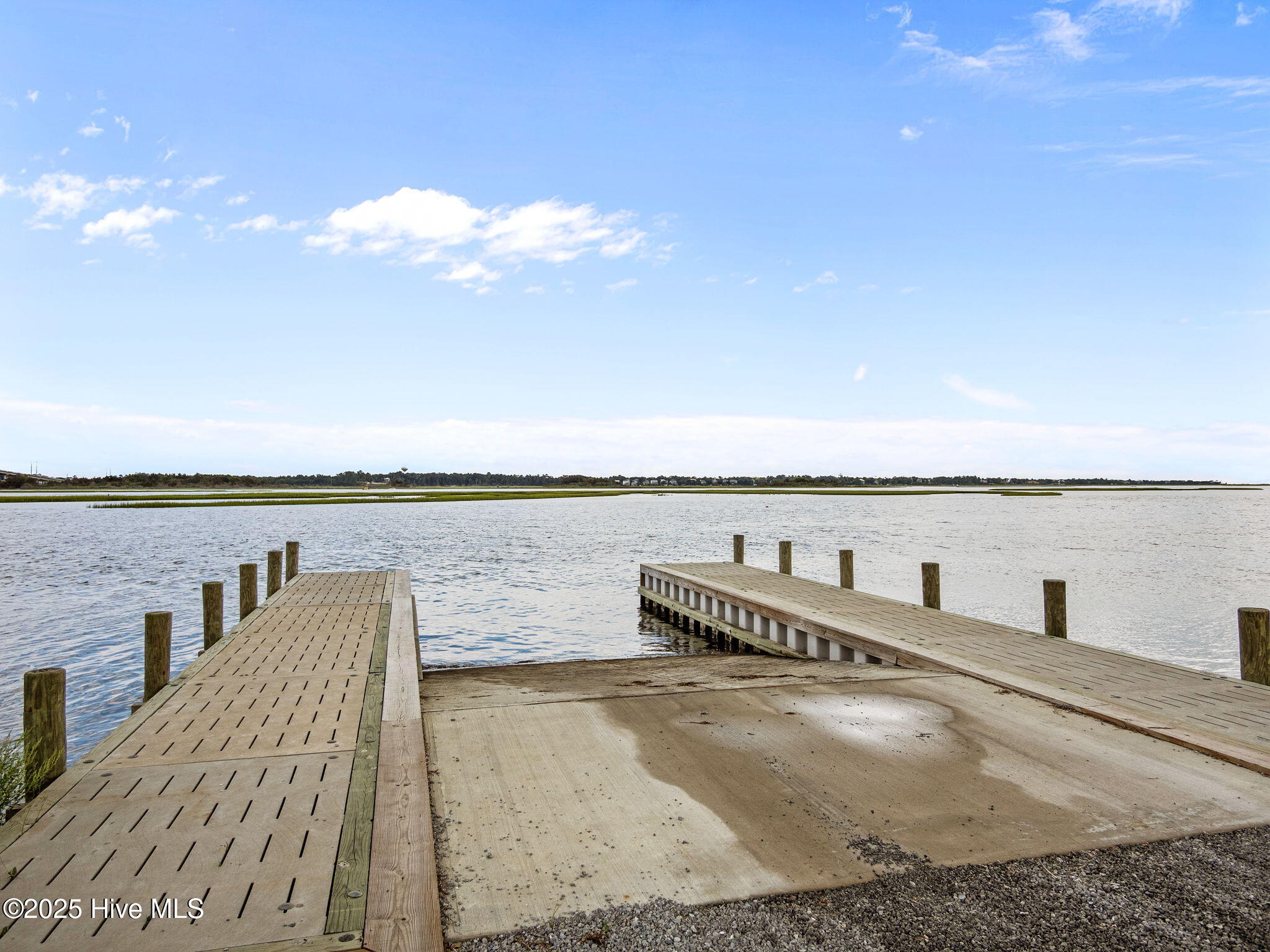 100528285 | Photo 41