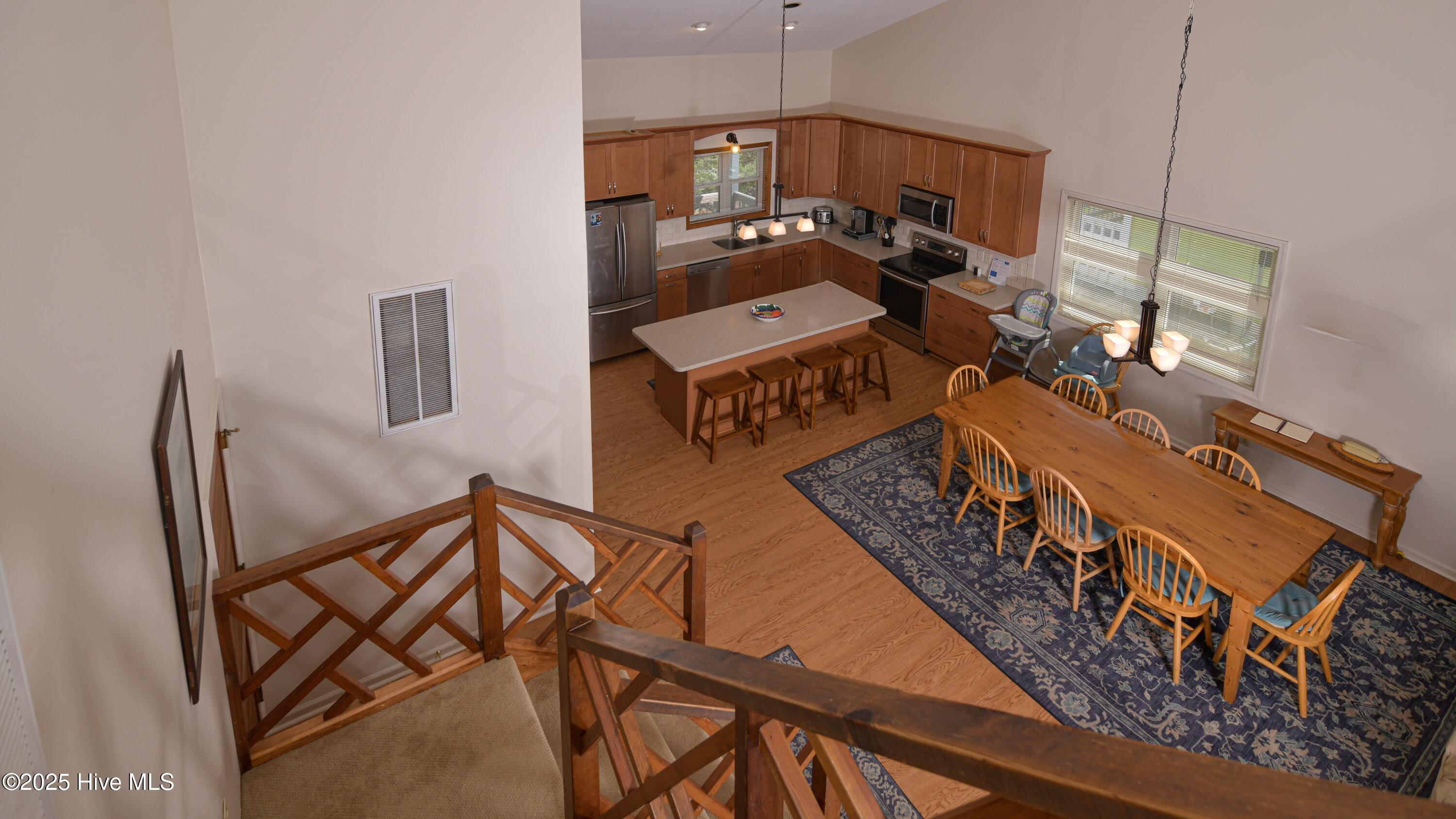 100551160 | Photo 11