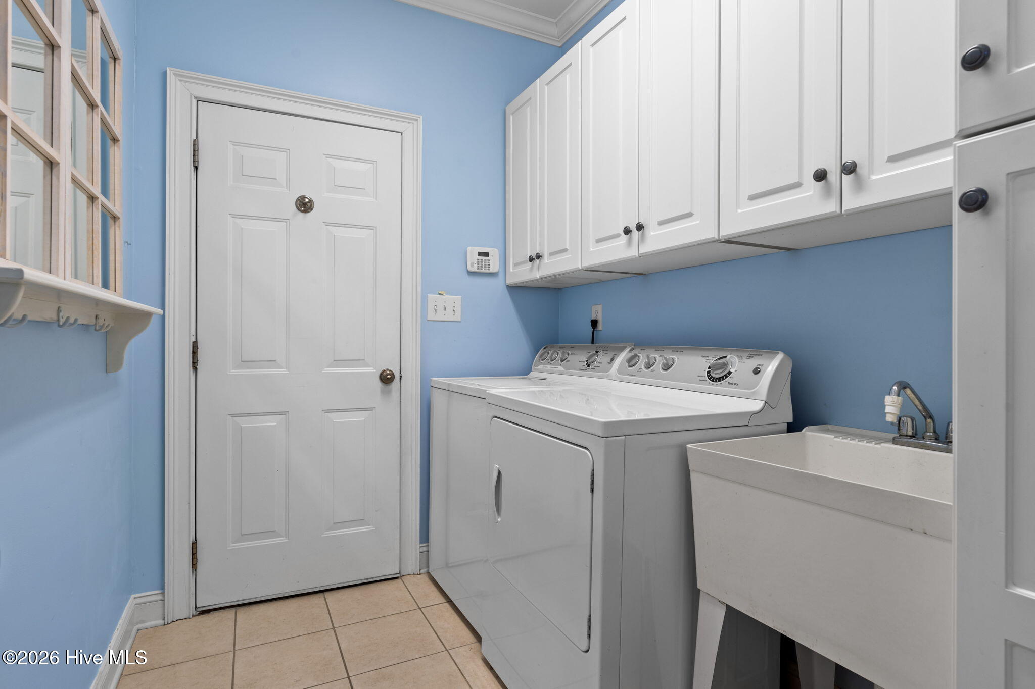 100569598 | Photo 53