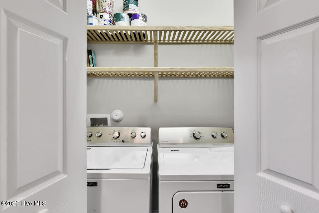 100548376 | Photo 19