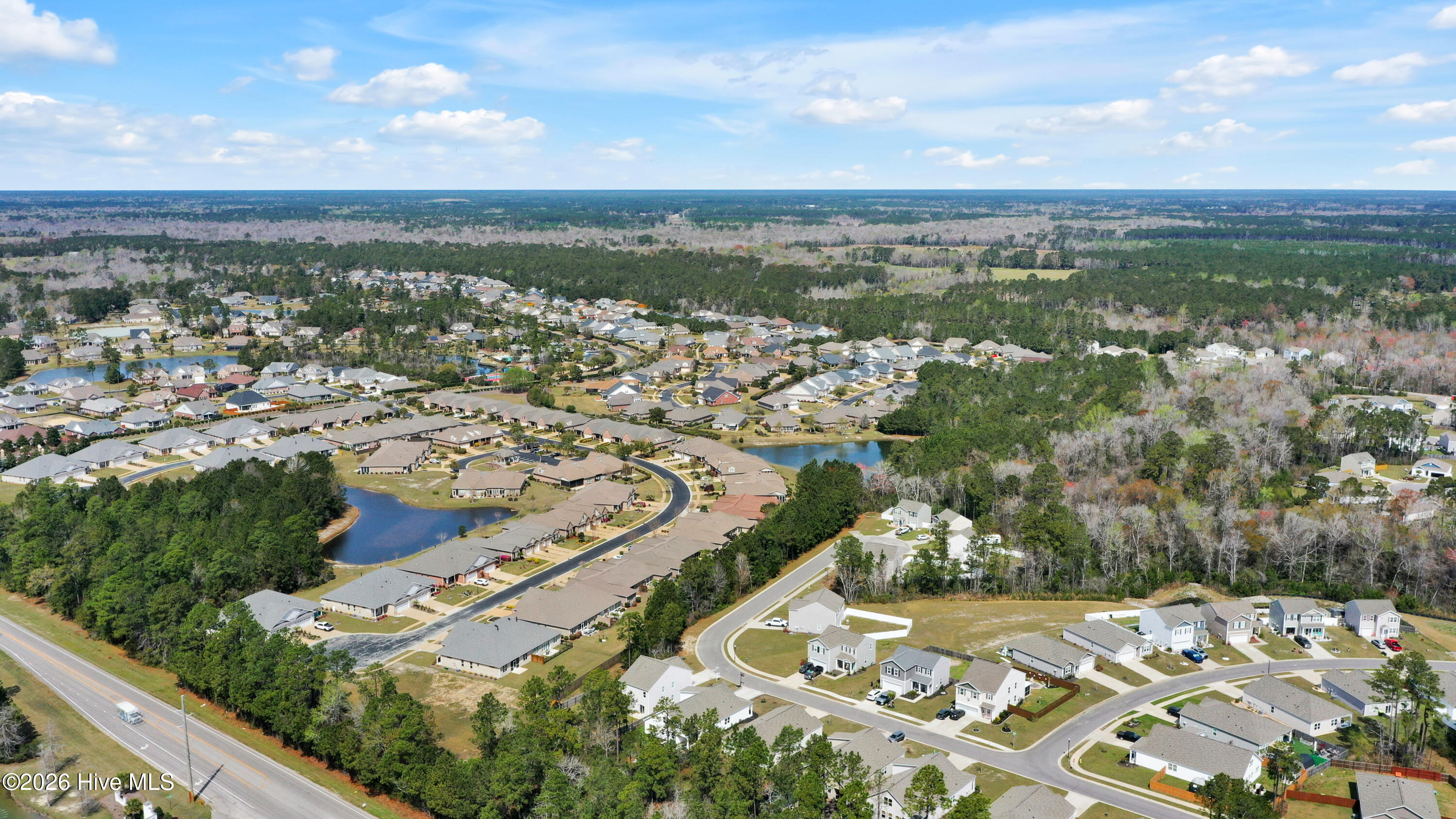 100563404 | Photo 40