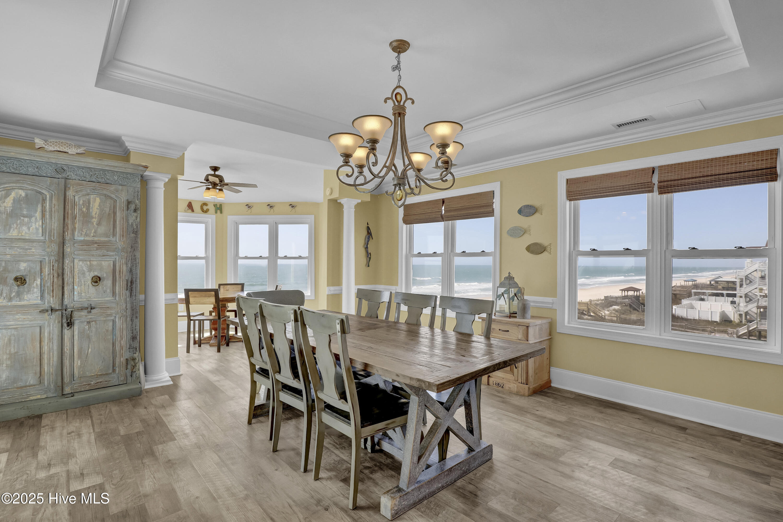 100538324 | Photo 10