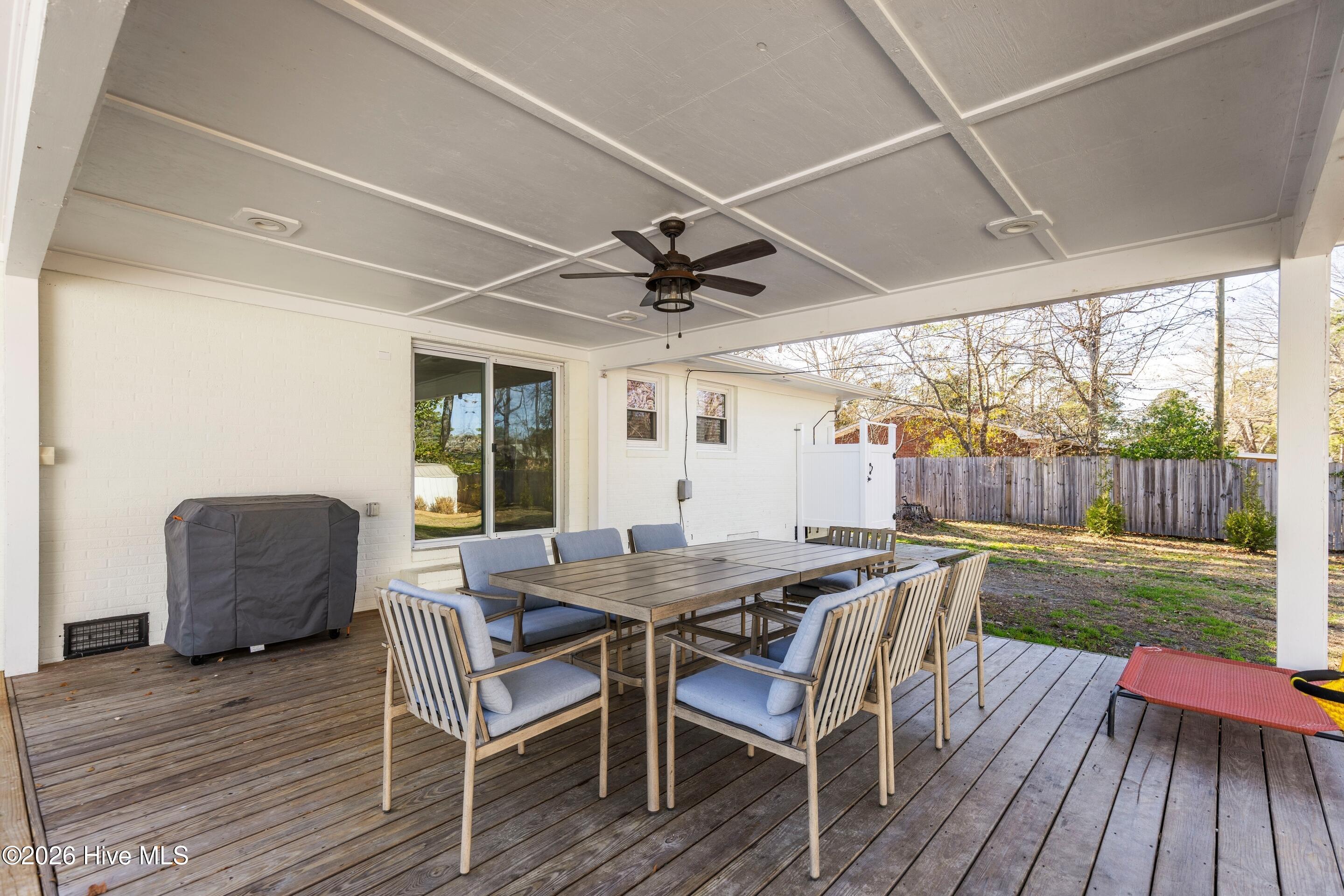 100547942 | Photo 58