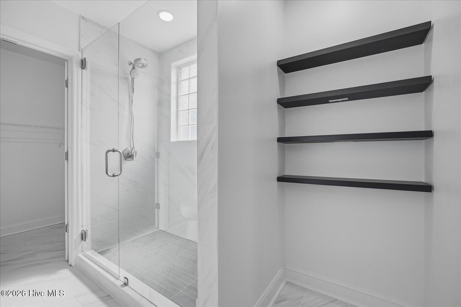 100557430 | Photo 29