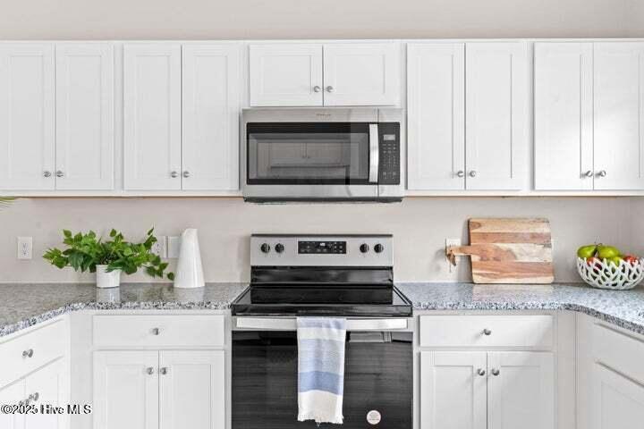 100521543 | Photo 10