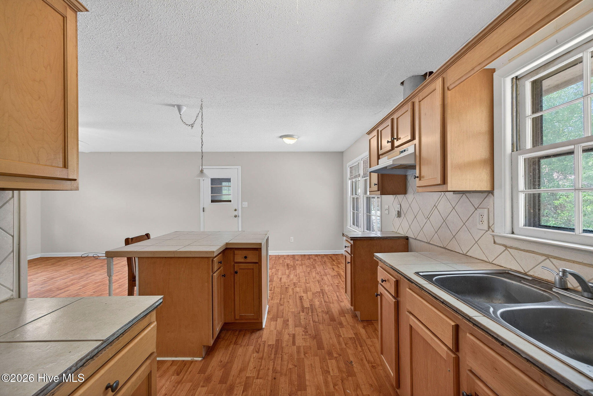 703 E Kristi Circle, Burgaw, NC 28425 – photo 9: 703KristiCircle-22